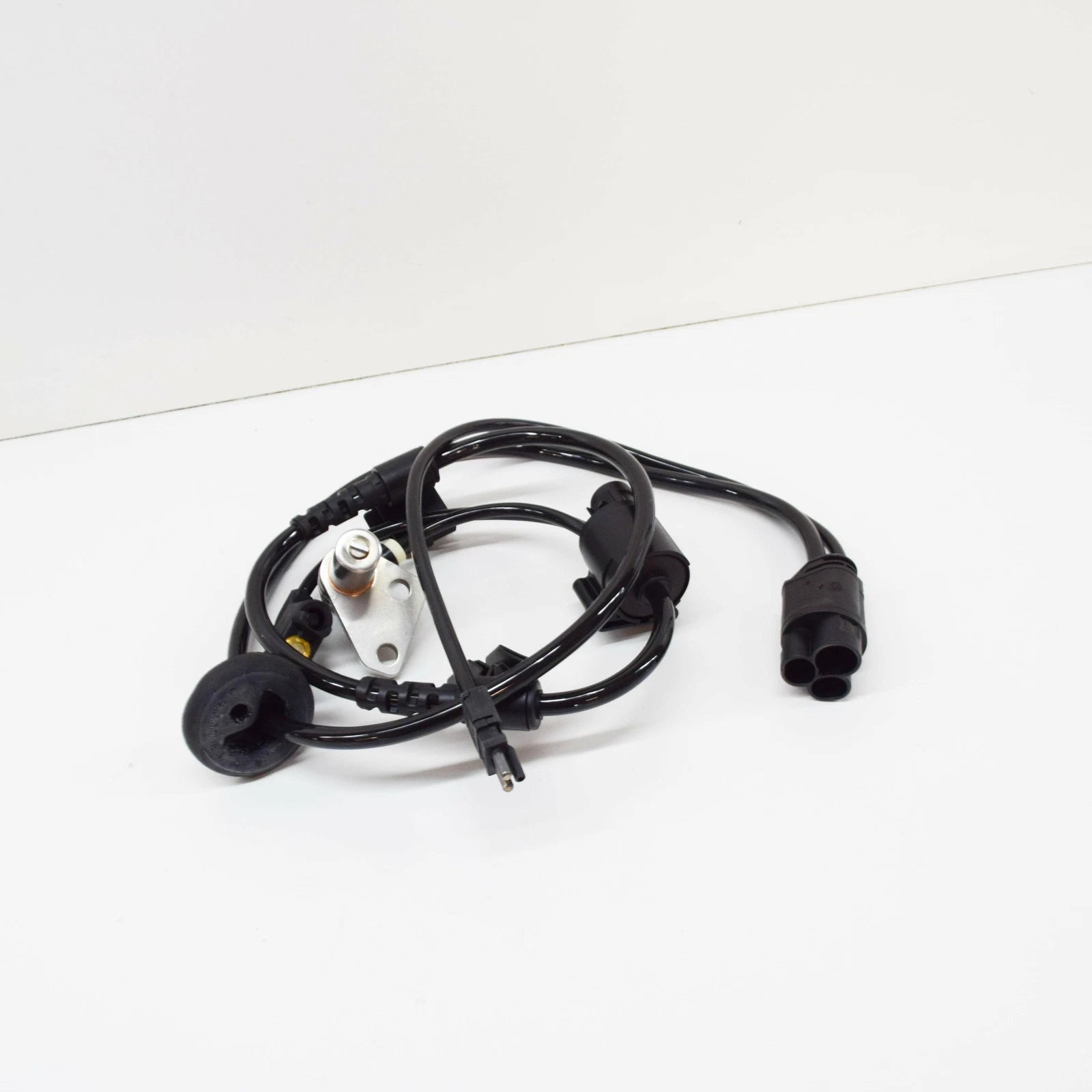 NEW MERCEDES BENZ S W140 FRONT LEFT ABS SENSOR A1405401209