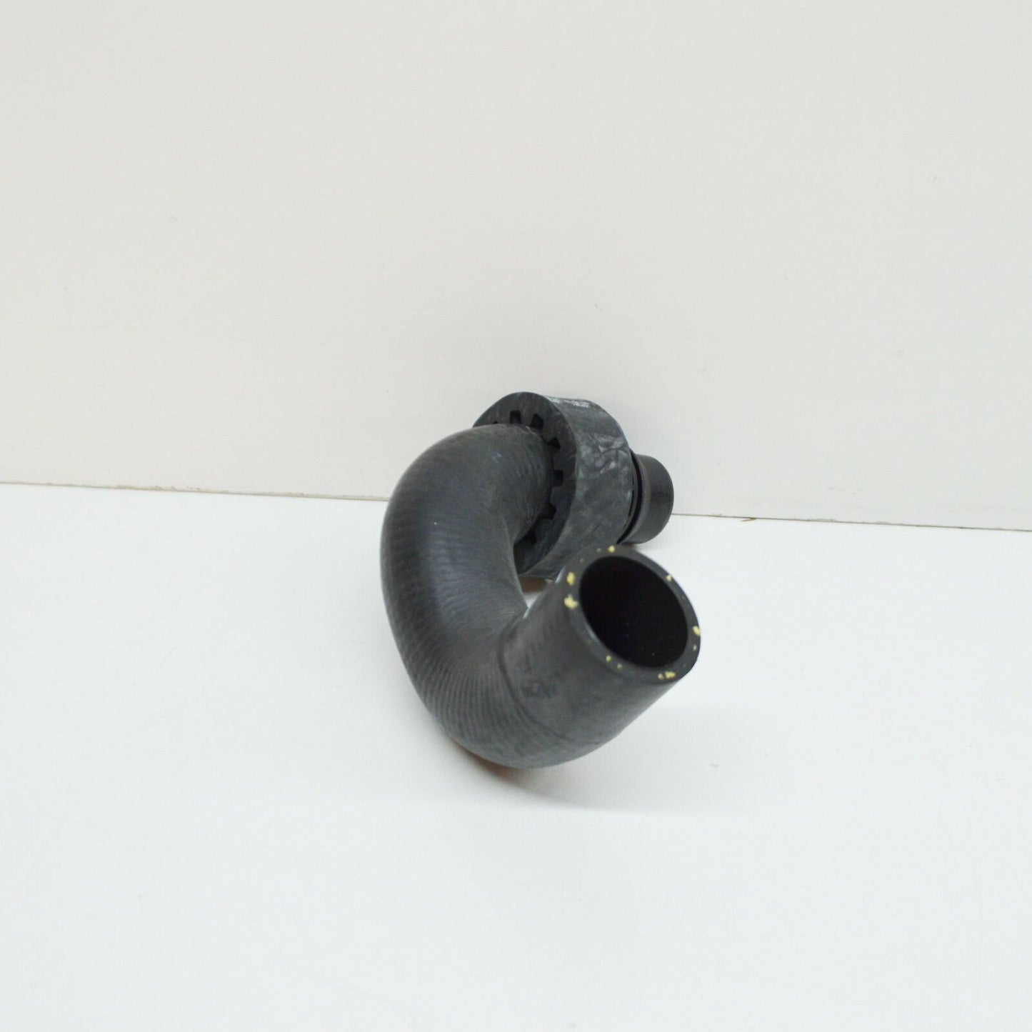 NEW VOLKSWAGEN TRANSPORTER T6 COOLANT HOSE 7E0122051E ORIGINAL