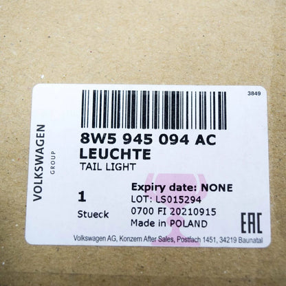 NEW AUDI A4 B9 SALOON RIGHT SIDE TAILGATE TAILLIGHT 8W5945094AC 2019 ORIGINAL