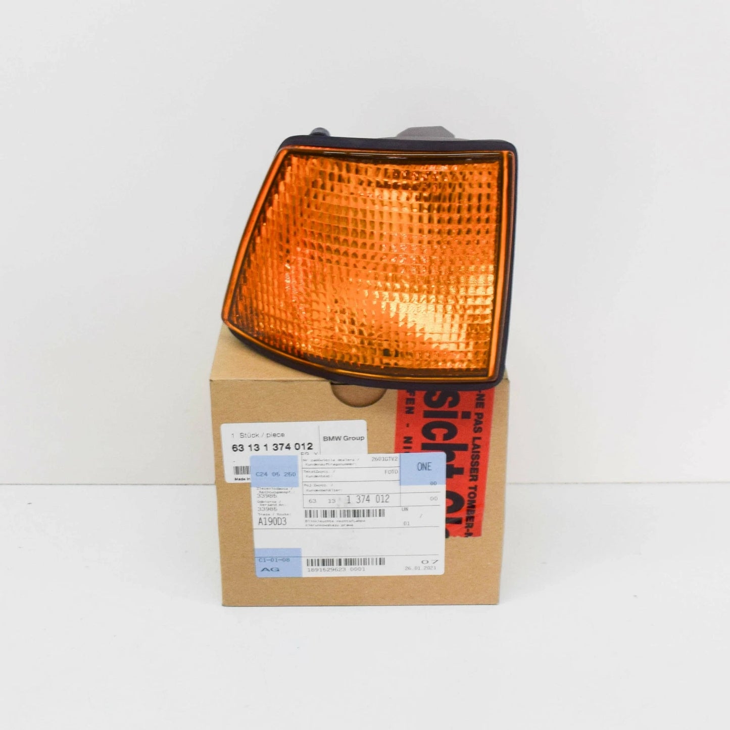 NEW BMW 7 E32 RIGHT TURN CORNER LIGHT 63131374012 1374012 ORIGINAL