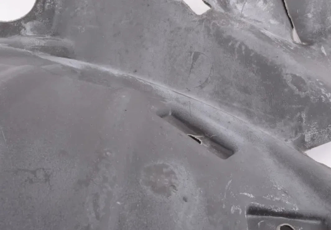 NEW BMW 3 E46 REAR RIGHT WHEEL HOUS. SOUND INSULATING 51488204060 8204060