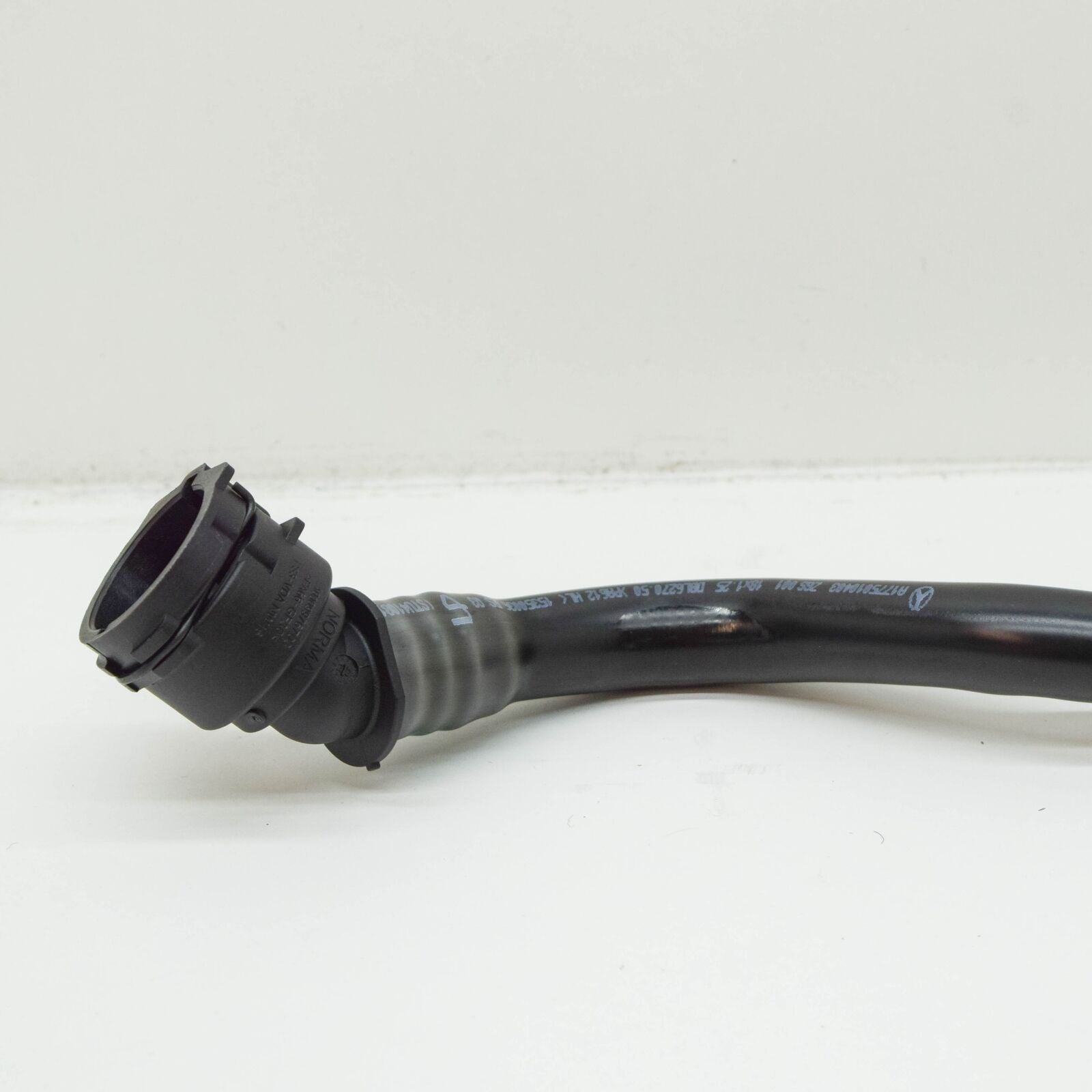 NEW MB CLA COUPE C118 RIGHT SIDE WATER RADIATOR HOSE A1775010403 ORIGINAL