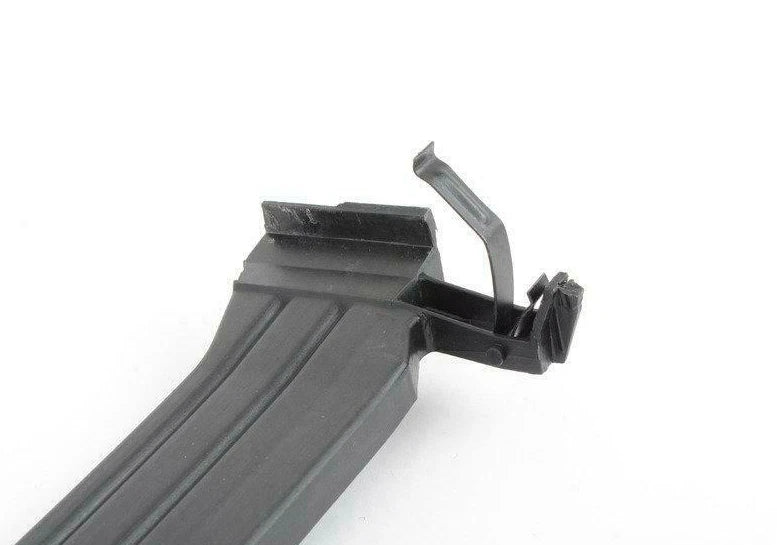 NEW VOLKSWAGEN JETTA A5 SLIDING ROOF GLASS DRIP MOULDING 8D0877633C