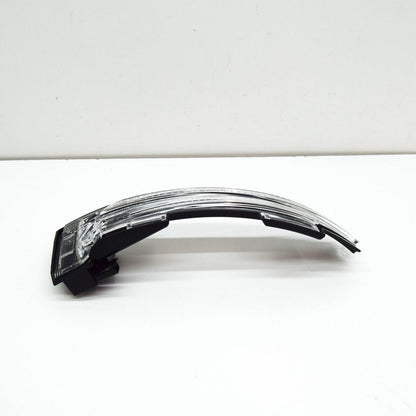 NEW VOLKSWAGEN TOUAREG CR7 FRONT RIGHT MIRROR TURN INDICATOR 760949102 ORIGINAL