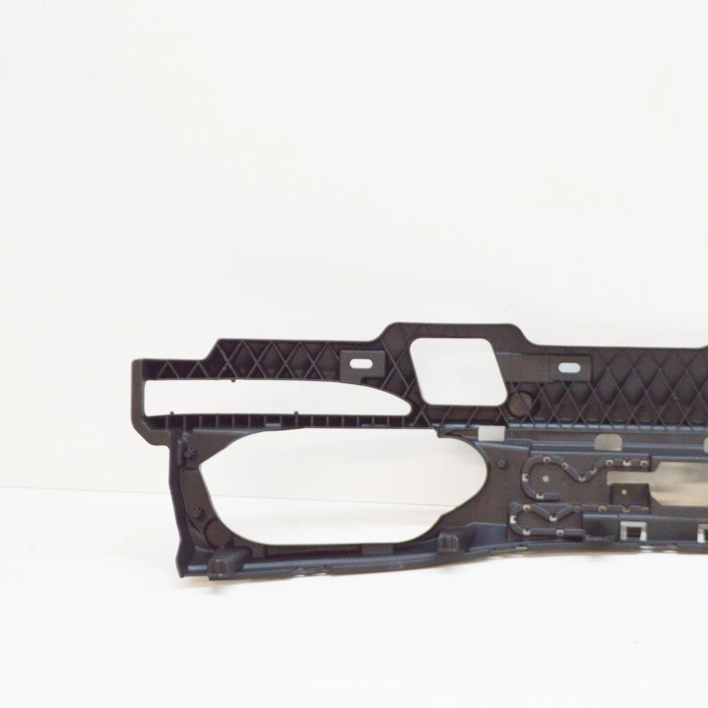 NEW BMW 7 G11 REAR BUMPER ADAPTER 51127357142 7357142 ORIGINAL