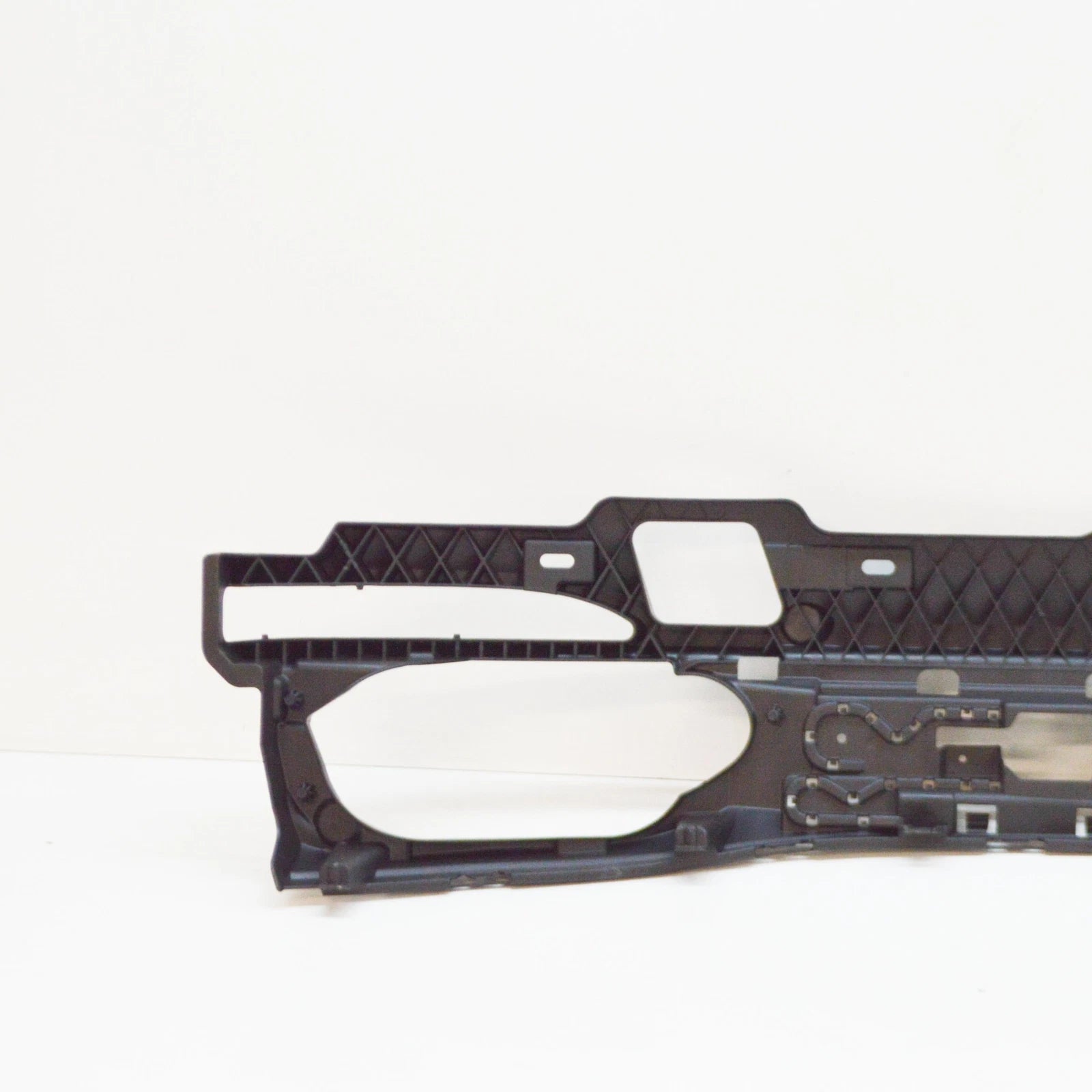 NEW BMW 7 G11 REAR BUMPER ADAPTER 51127357142 7357142 ORIGINAL