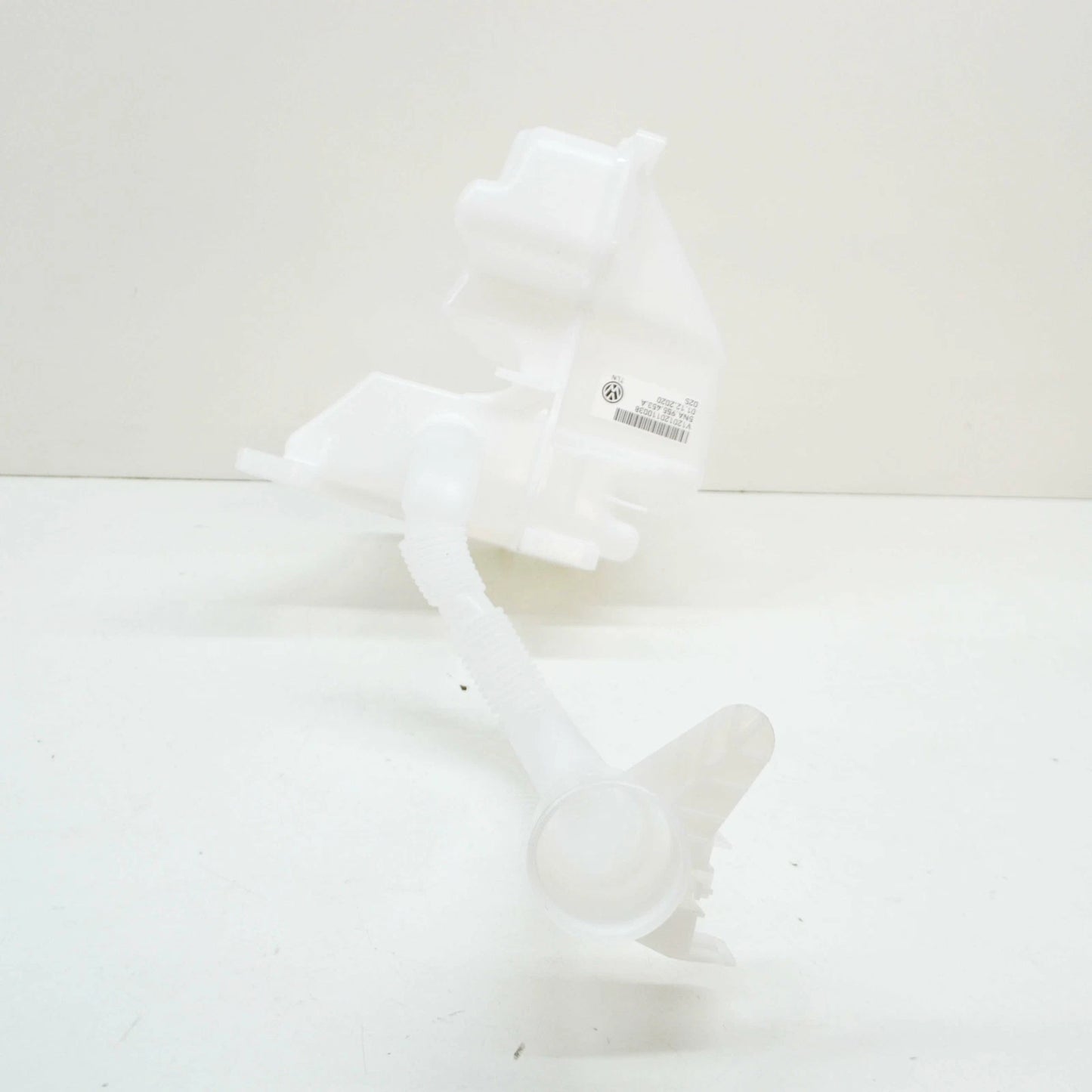 NEW VOLKSWAGEN TIGUAN AD MK2 WINDSHIELD WASHER RESERVOIR TANK 5NA955453A