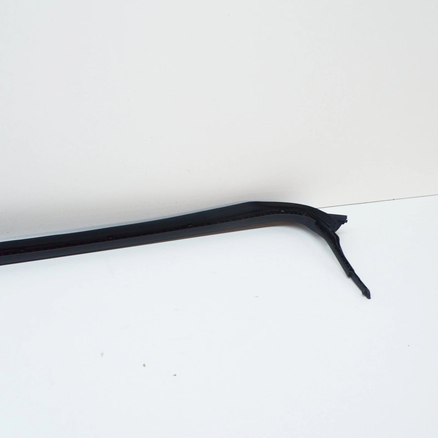 NEW AUDI Q3 8U FRONT SUNROOF AIR DEFLECTOR 8K9877651B