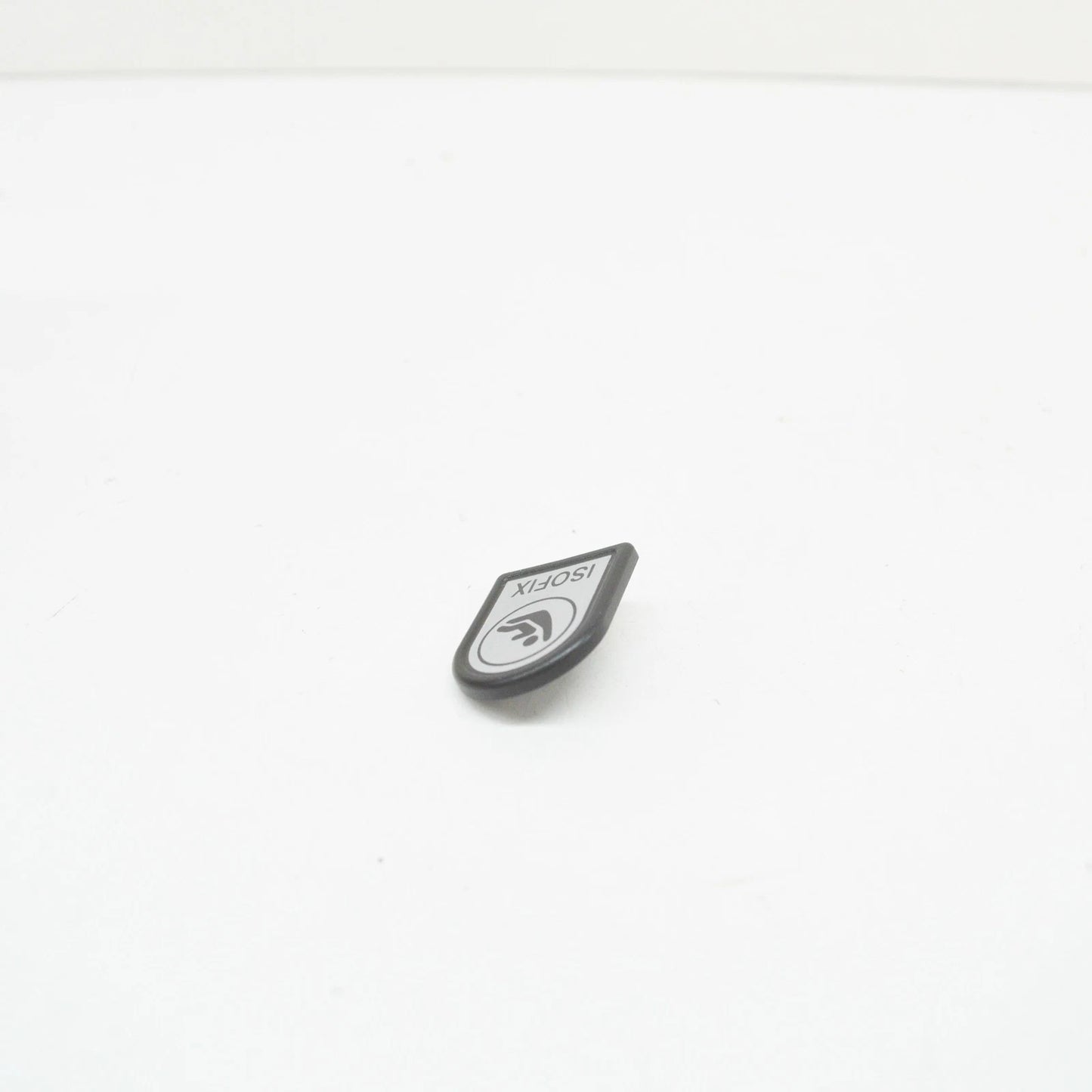 NEW BMW X5 F15 F85 M REAR SEAT ISOFIX BUTTON 2PIN 52207375770 ORIGINAL