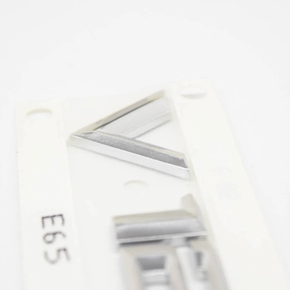 NEW BMW E65 E66 E67 FRONT WING V12 BADGE LOGO SIGN LEFT 7033255 51147033255