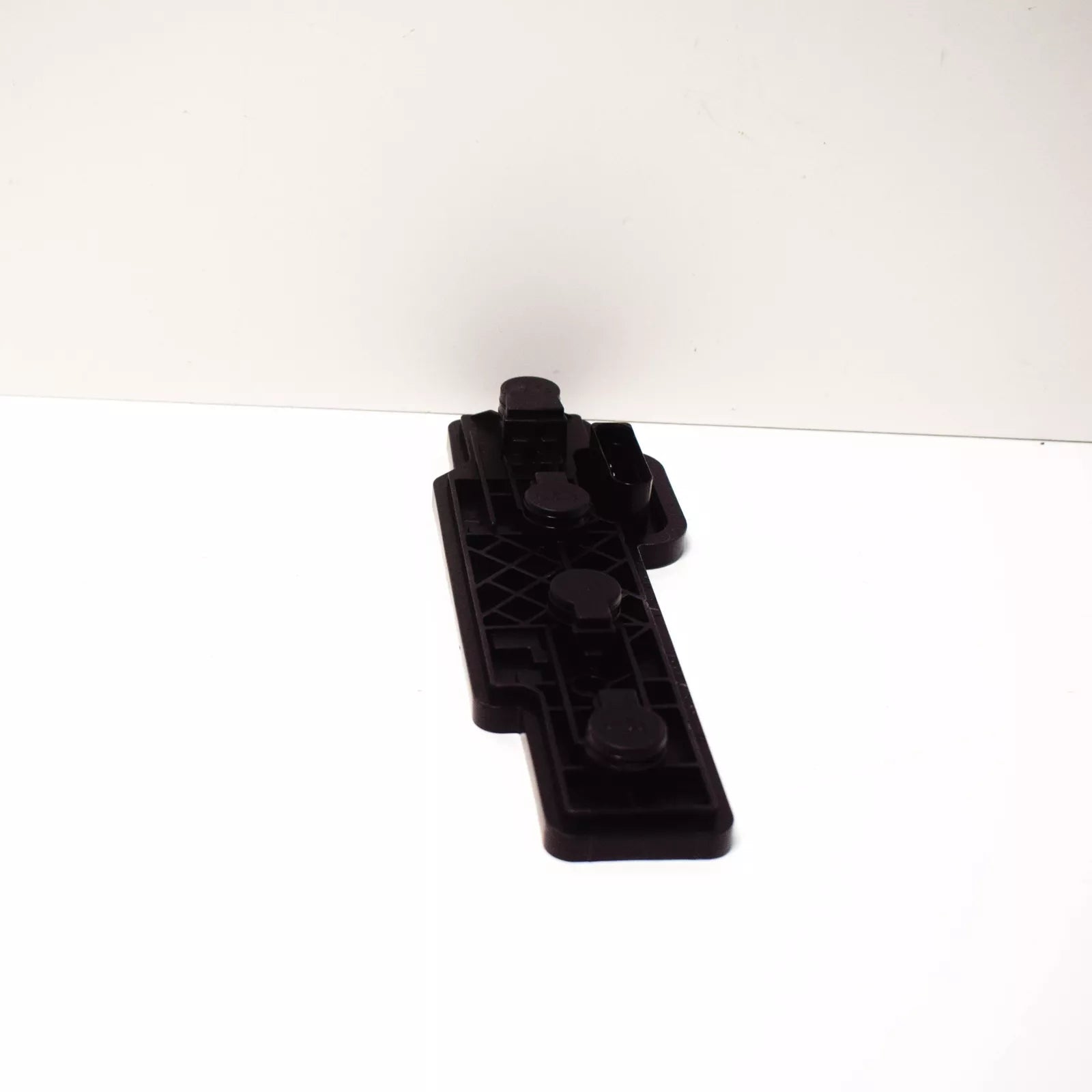 NEW VOLKSWAGEN CADDY MK3 2K REAR LEFT TAIL LIGHT BULB BRACKET 2K5945257A