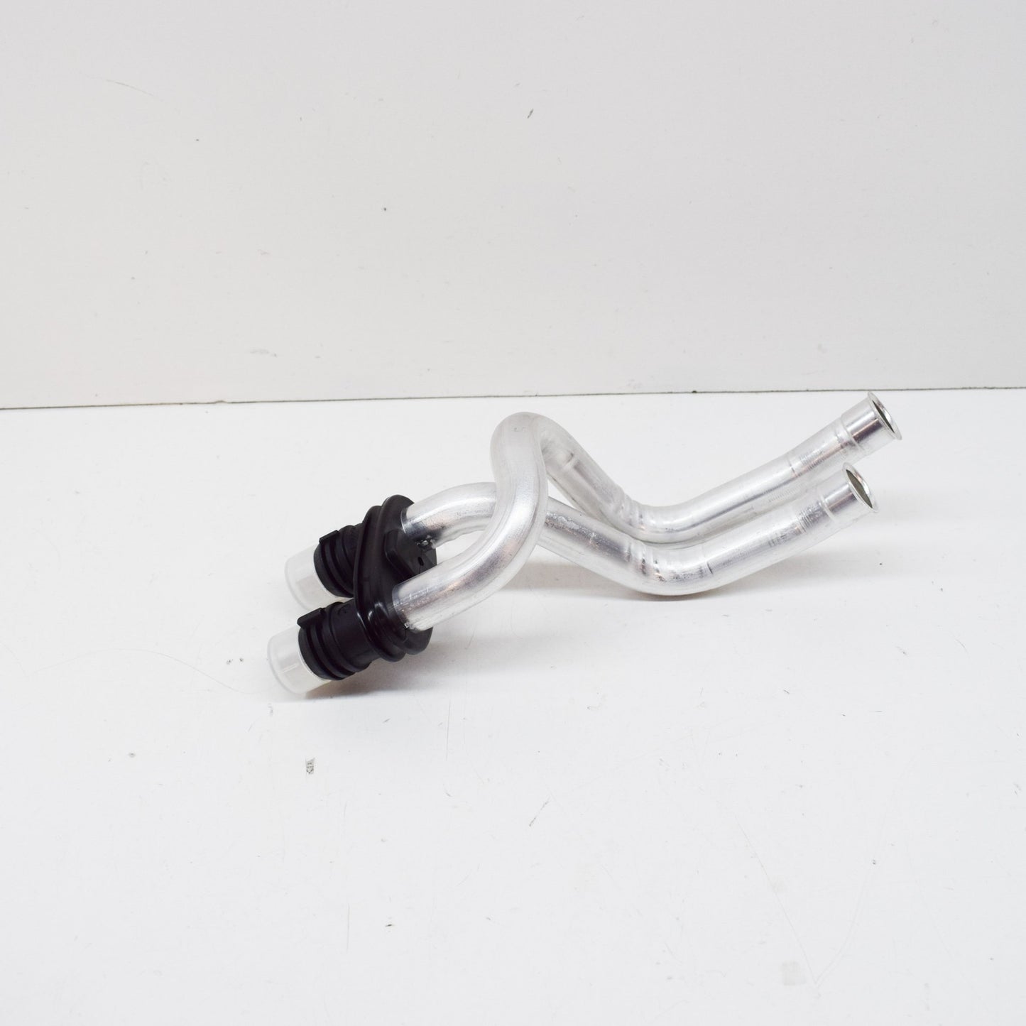 NEW VOLKSWAGEN CC COOLANT FEED/RETURN PIPE 3C1819857 ORIGINAL