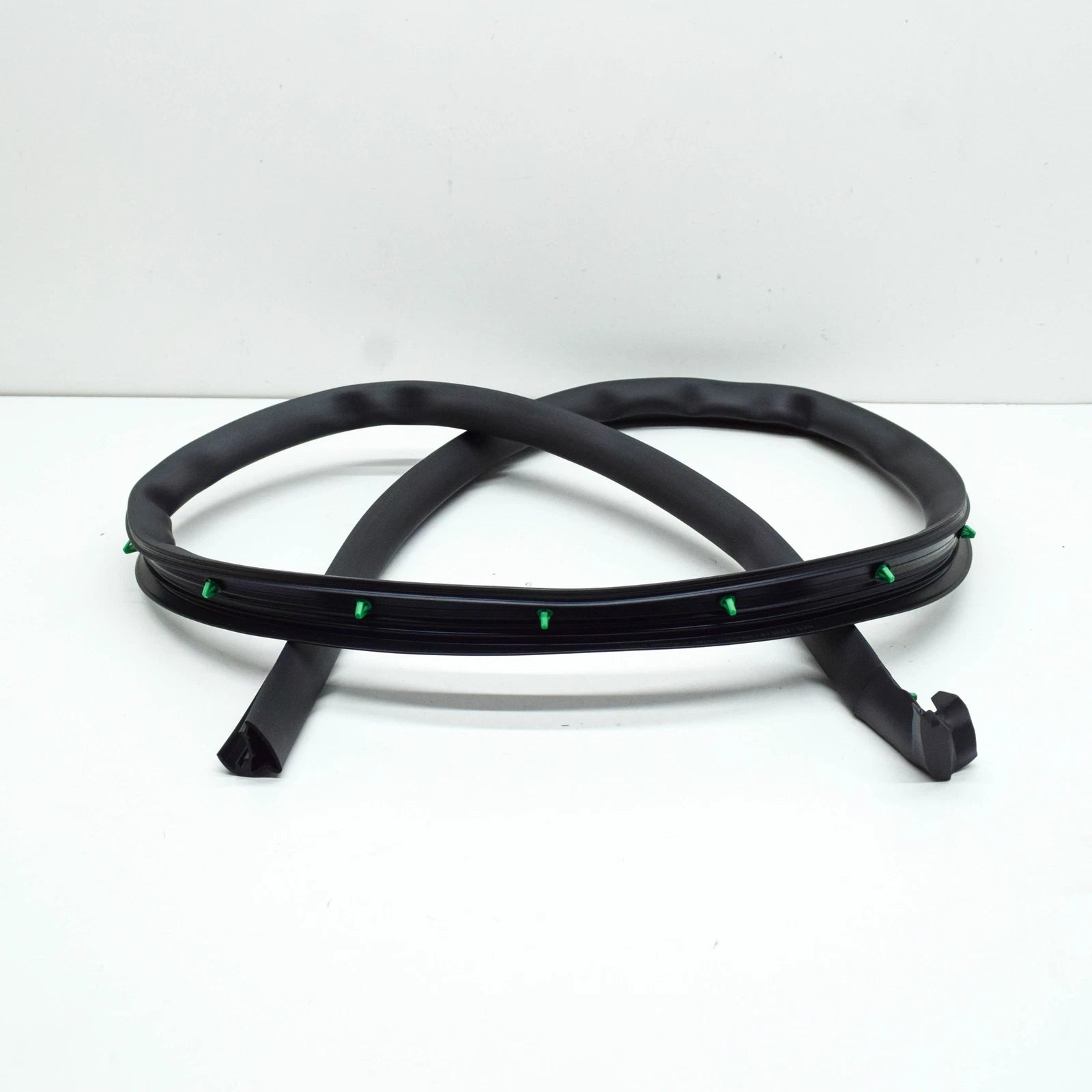 NEW AUDI E-TRON SPORTBACK GEA LEFT SIDE PANEL SILL SEAL 4KE833177B ORIGINAL