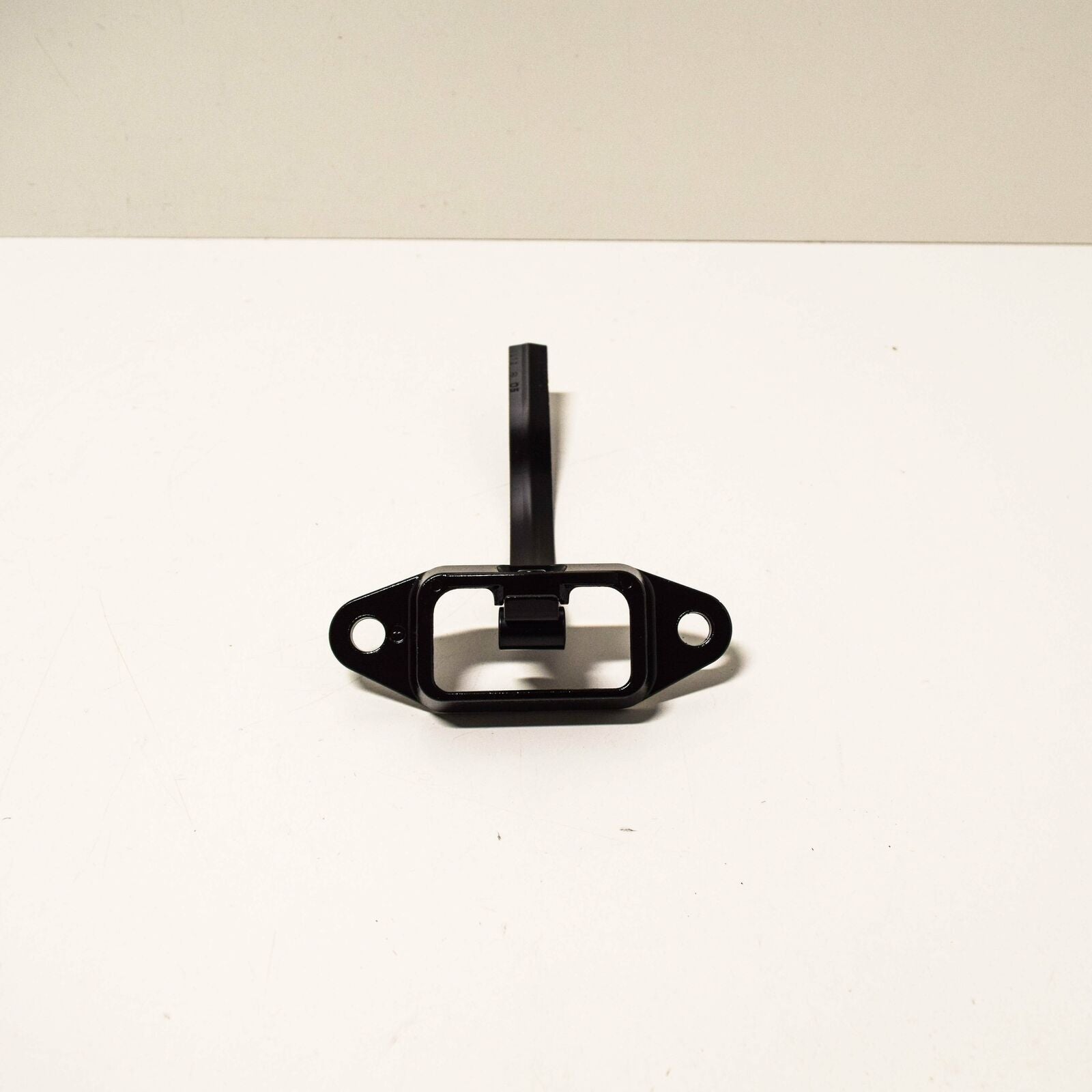 NEW MERCEDES BENZ VITO W639 REAR DOOR CHECK STRAP BRACKET A6397600628 ORIGINAL