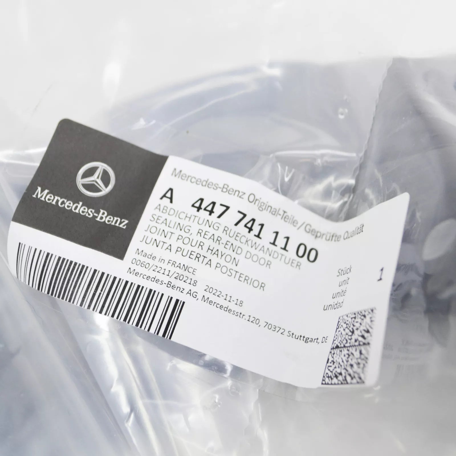 NEW MERCEDES-BENZ VITO W447 REAR END DOOR TAILGATE SEAL A4477411100 ORIGINAL