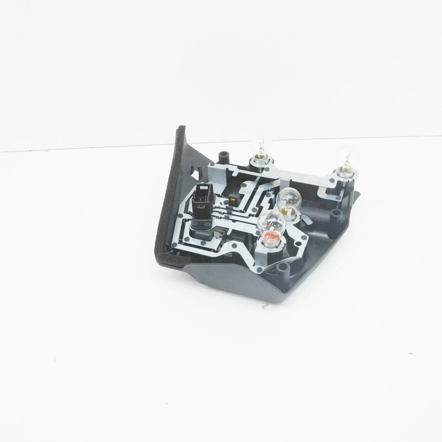 NEW BMW 3 E46 REAR LEFT TAIL LIGHT BULB HOLDER 7165865 63217165865 ORIGINAL