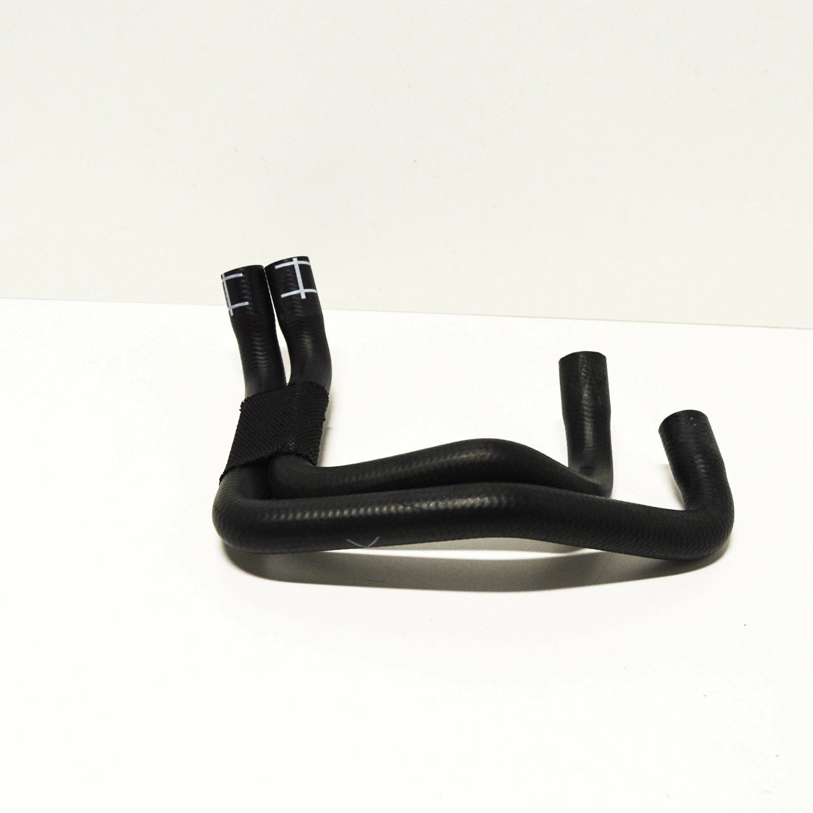 NEW AUDI Q7 4L COOLANT PIPE HOSE 7L6122073J