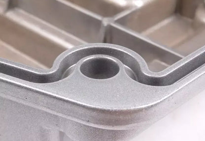 NEW BMW X5 E53 RIGHT VALVE COVER 11121703172 1703172 ORIGINAL