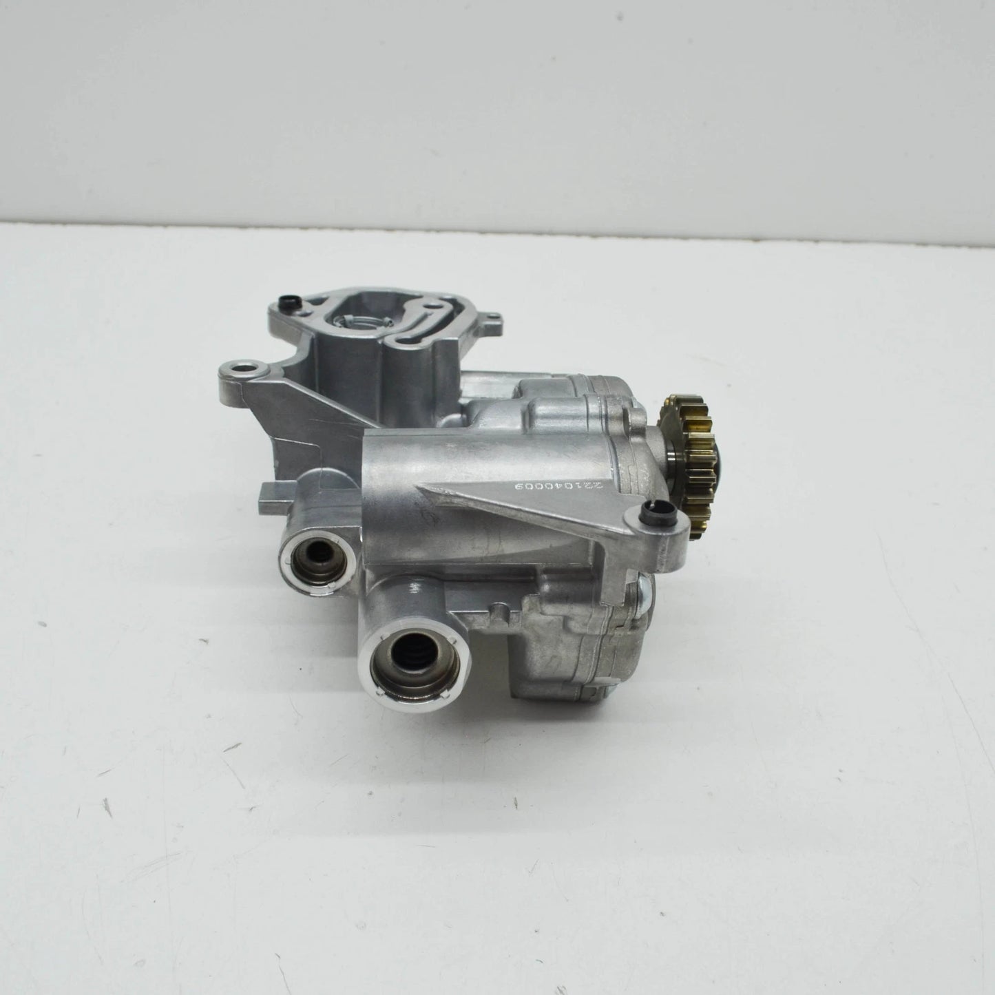 NEW VOLKSWAGEN TIGUAN MK1 ENGINE OIL PUMP 06J115105AG ORIGINAL