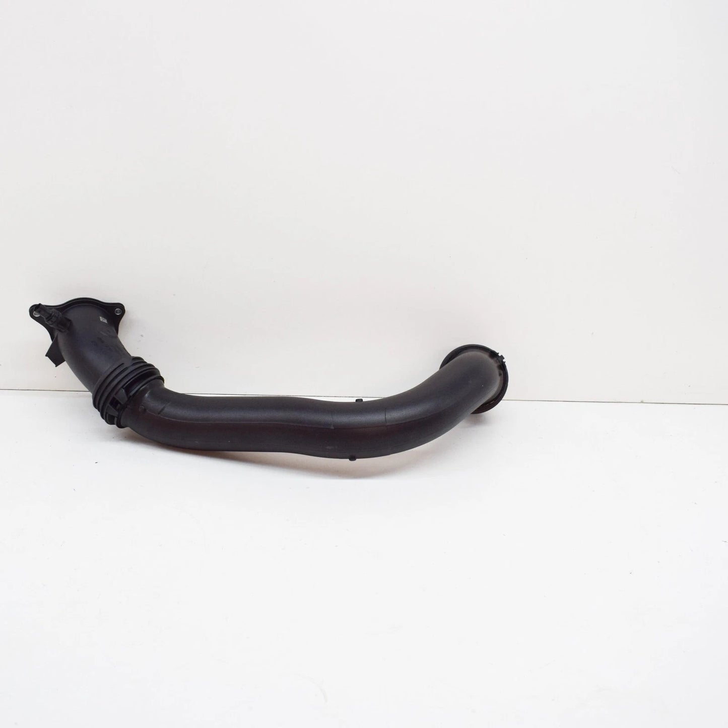 NEW BMW 3 F30 TURBOCHARGER AIR CHARGE HOSE 13718601683 8601683 ORIGINAL