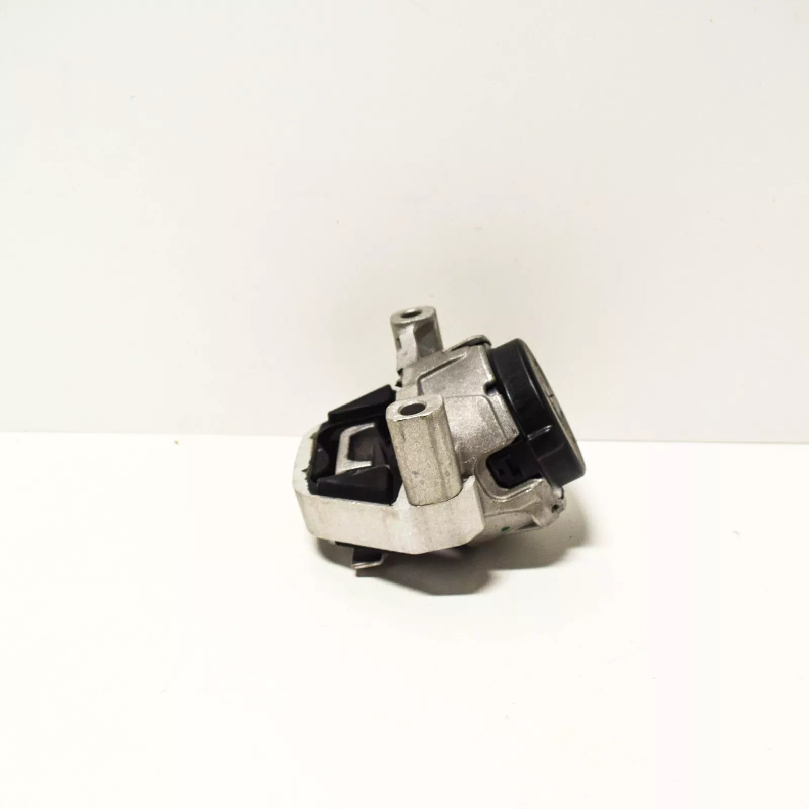 NEW AUDI A6 4G C7 RIGHT MOTOR MOUNT 4G0199381QG ORIGINAL