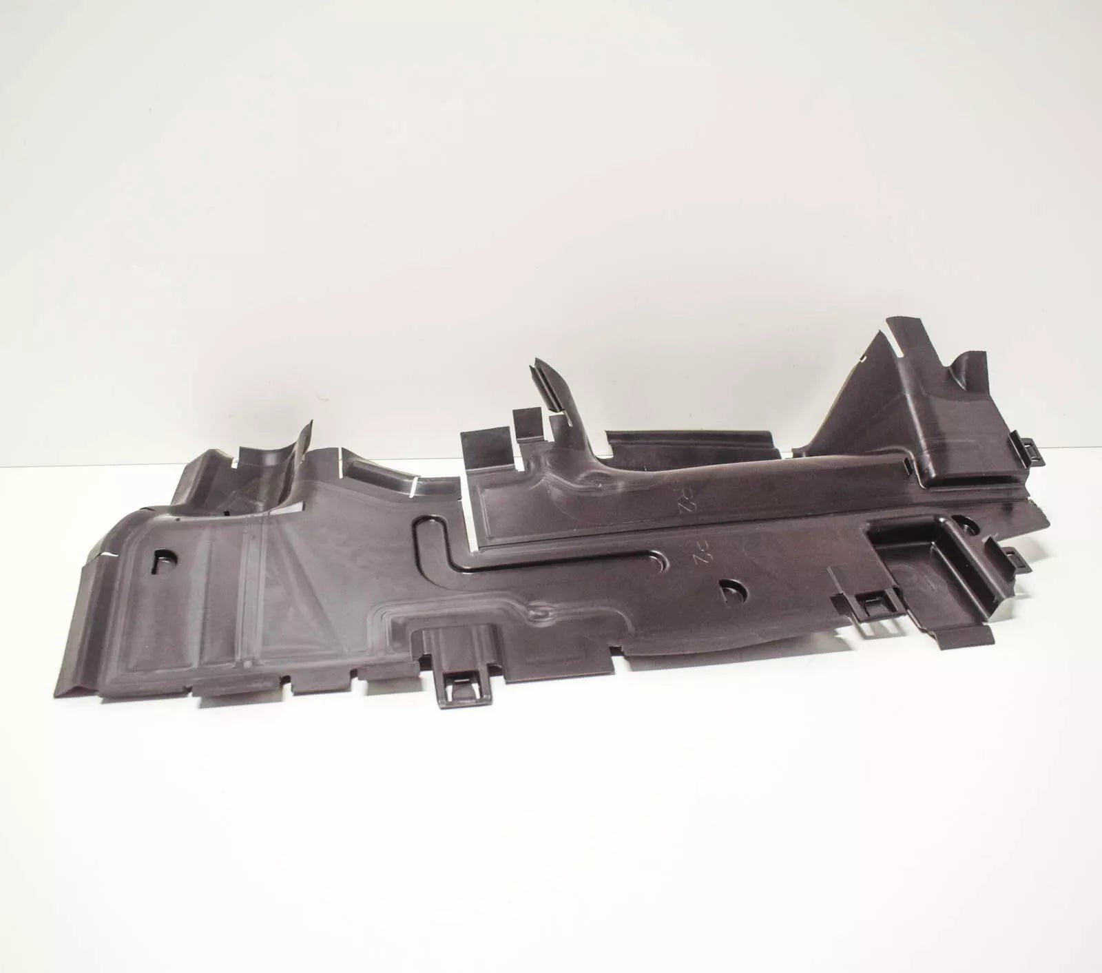 NEW AUDI Q8 FRONT RIGHT RADIATOR SUPPORT BAFFLE 4M8121284A