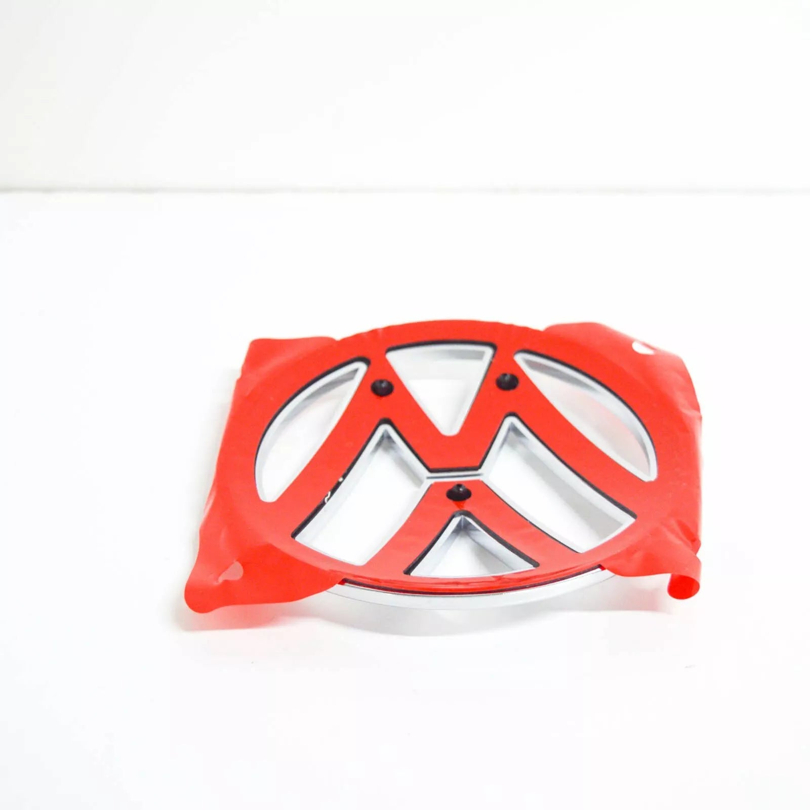 NEW VOLKSWAGEN BEETLE A5 BONNET EMBLEM BADGE 5C5853600A