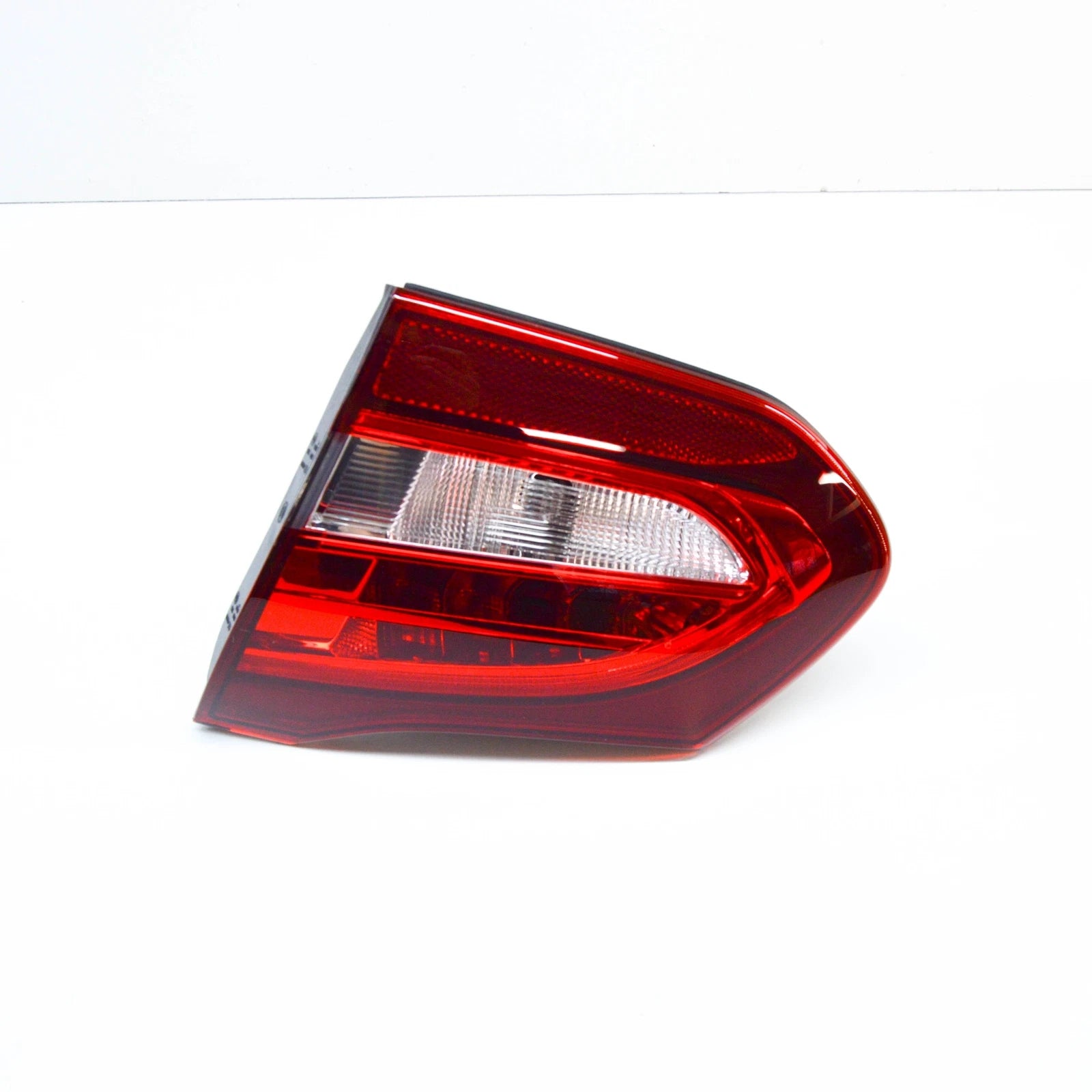 NEW MERCEDES-BENZ C T-MODEL S205 REAR RIGHT INNER TAIL LAMP A2059065600 ORIGINAL