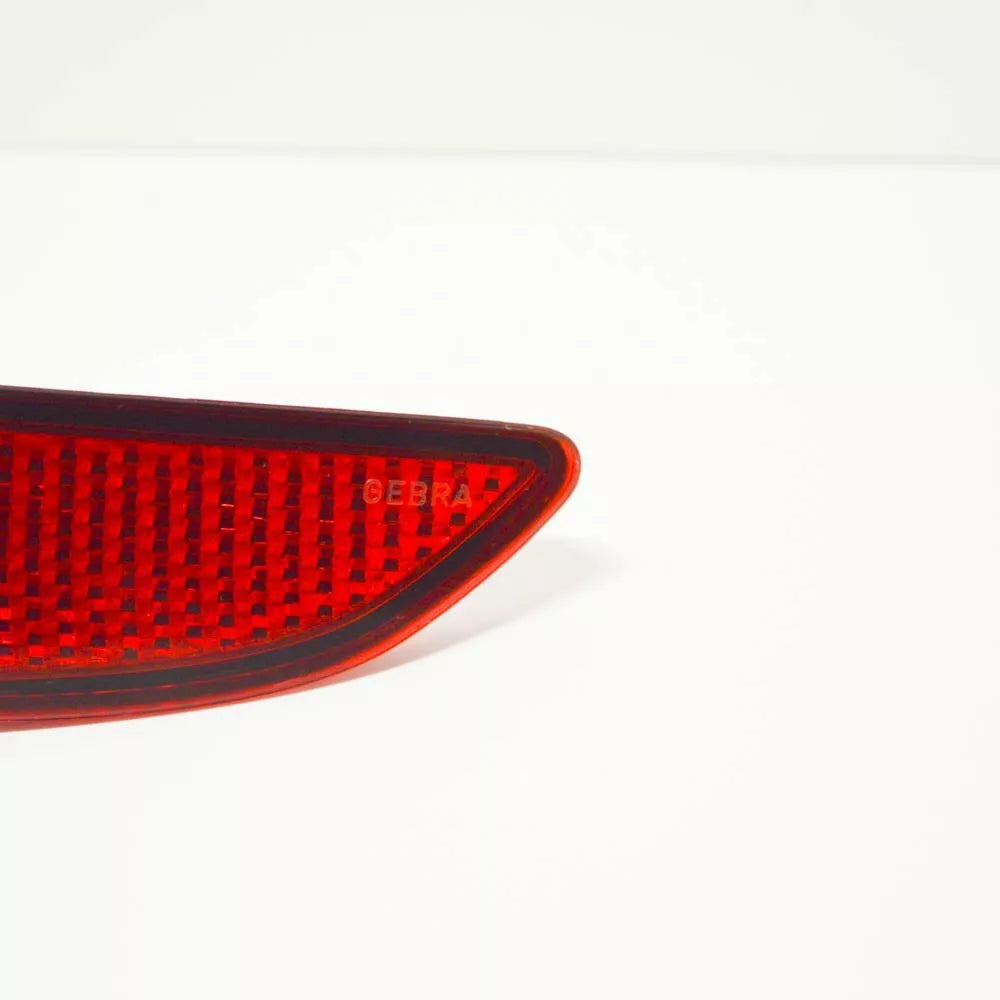 NEW VOLKSWAGEN GOLF PLUS REAR BUMPER RIGHT SIDE REFLECTOR 5M0945106C
