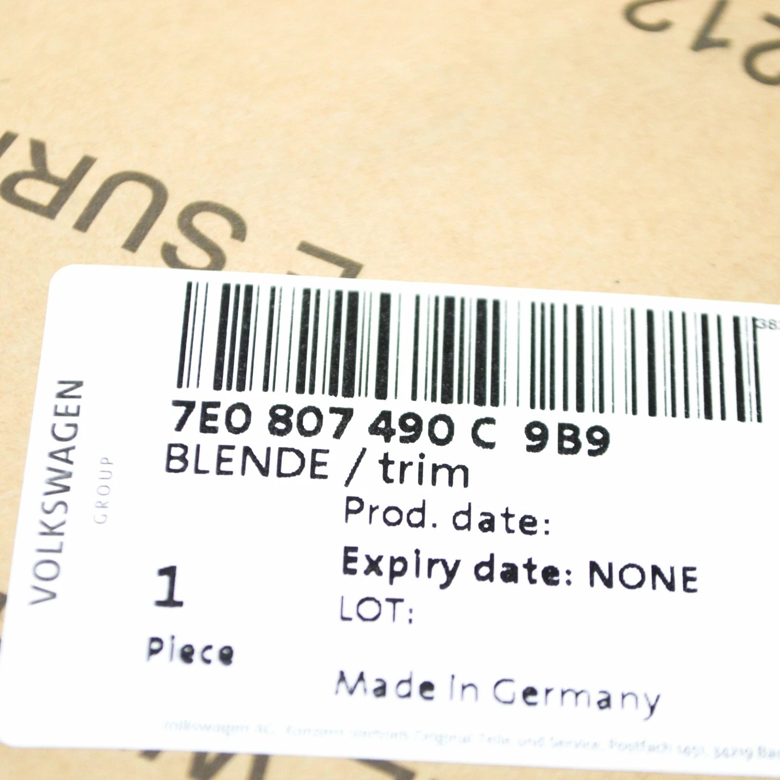 NEW VW TRANSPORTER T6 FRONT BUMPER RIGHT TRIM 7E0807490C9B9