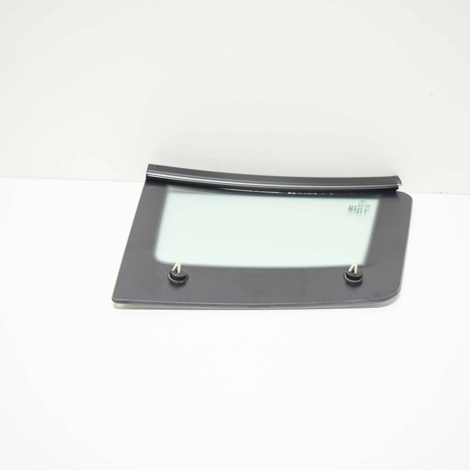 NEW AUDI R8 42 REAR LEFT SIDE WINDOW QUARTER GLASS 420845299NVB ORIGINAL