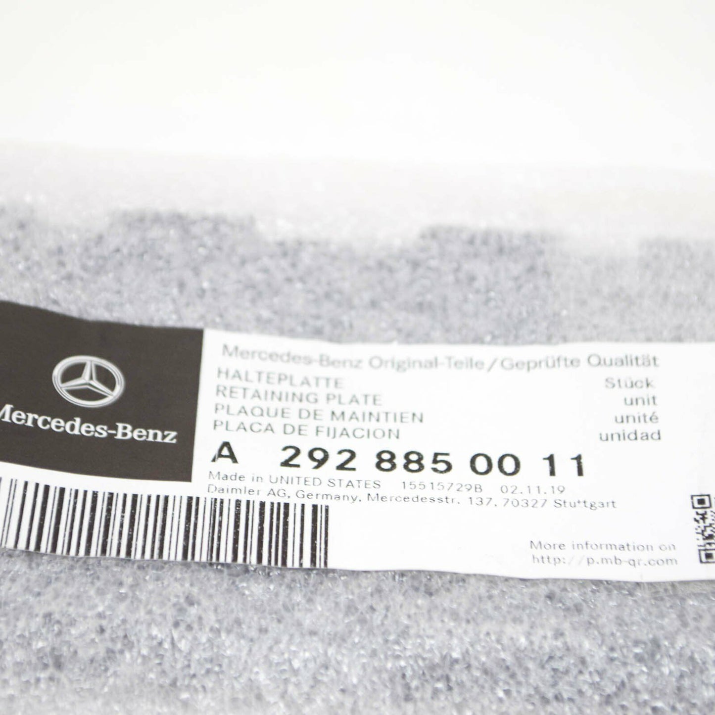 NEW MB GLE C292 REAR BUMPER RADAR SENSOR RETAINER PLATE A2928850011 ORIGINAL