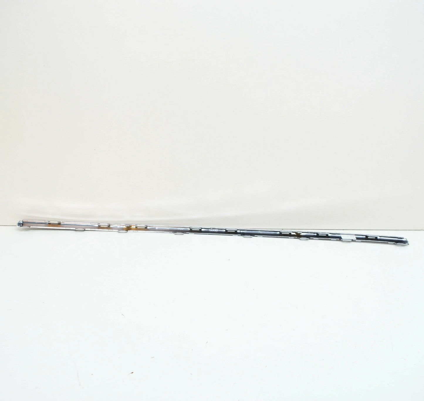 NEW AUDI A5 8W6 CABRIO FRONT BUMPER CENTER LOWER MOLDING 8W6853618A3Q7