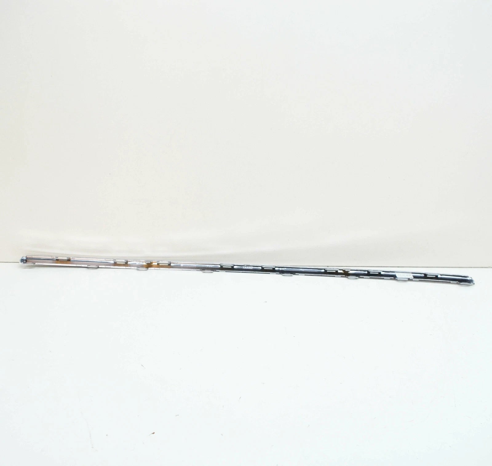 NEW AUDI A5 8W6 CABRIO FRONT BUMPER CENTER LOWER MOLDING 8W6853618A3Q7