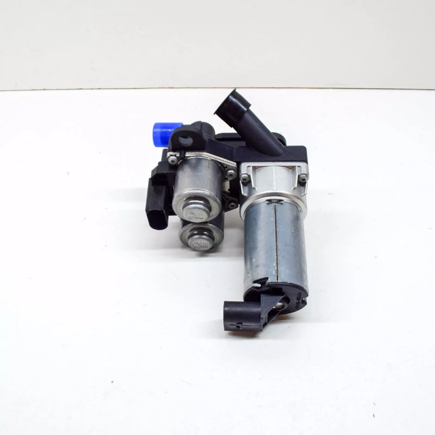 NEW MERCEDES-BENZ S W220 ELECTROMAGNETIC WATER VALVE A2208300284