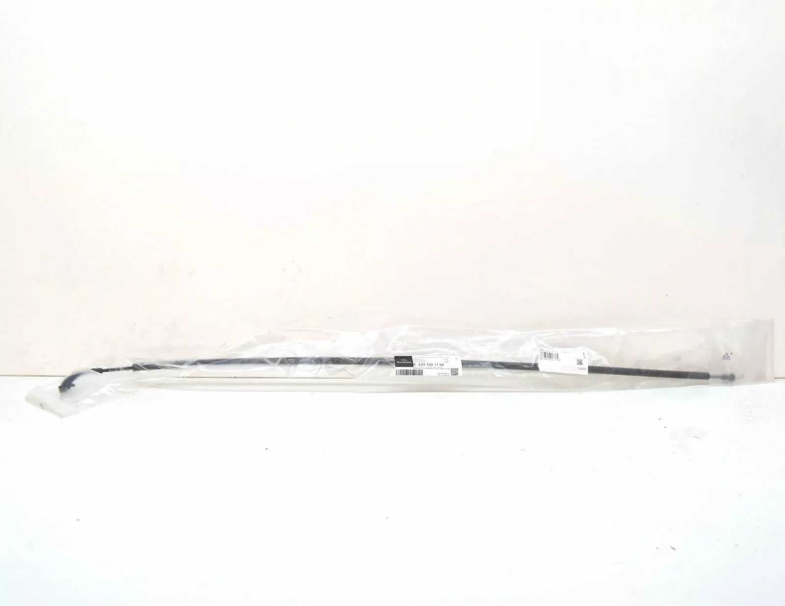 NEW MERCEDES-BENZ VITO W639 REAR DOOR BOWDEN CABLE A6397601704