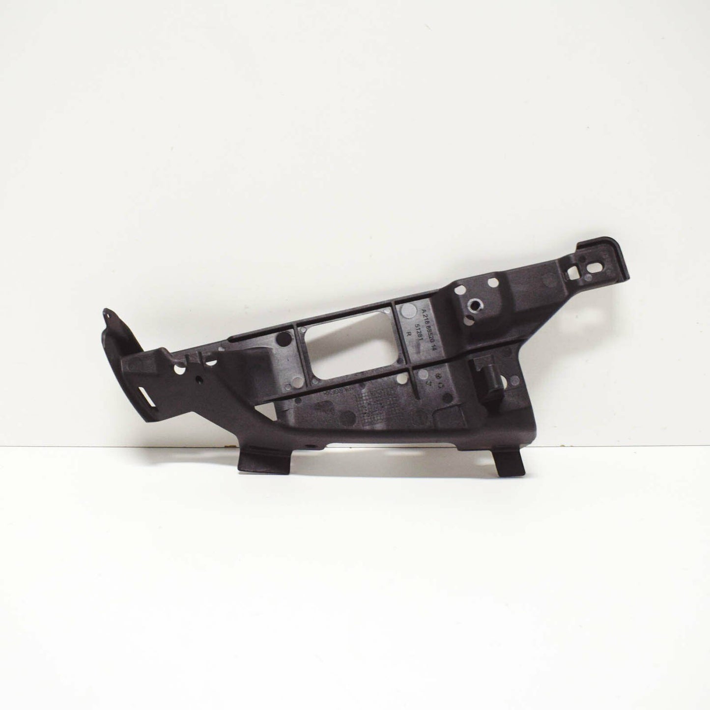 NEW MB CLS C218 REAR BUMPER RIGHT END PIPE BRACKET SUPPORT A2188852014 ORIGINAL