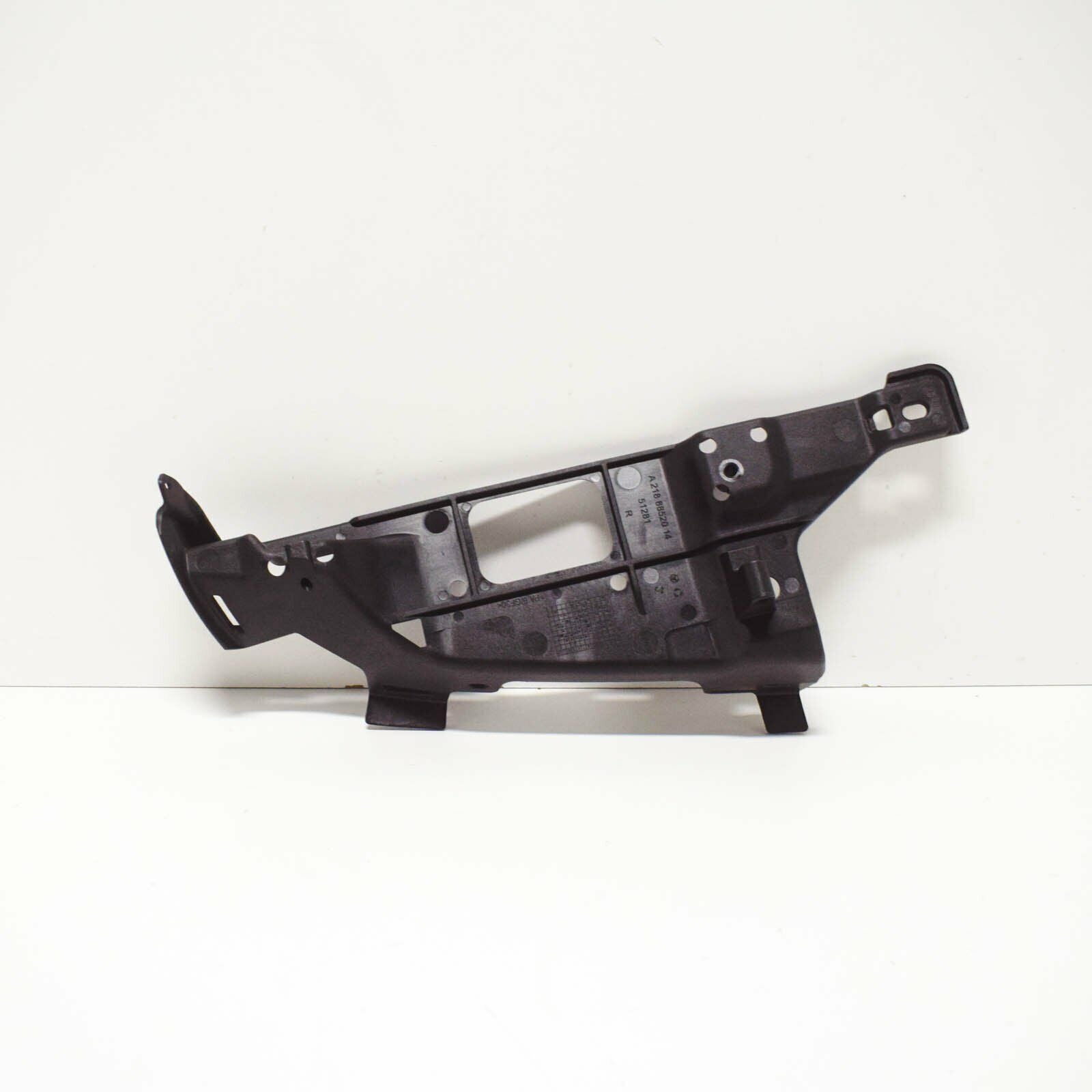 NEW MB CLS C218 REAR BUMPER RIGHT END PIPE BRACKET SUPPORT A2188852014 ORIGINAL