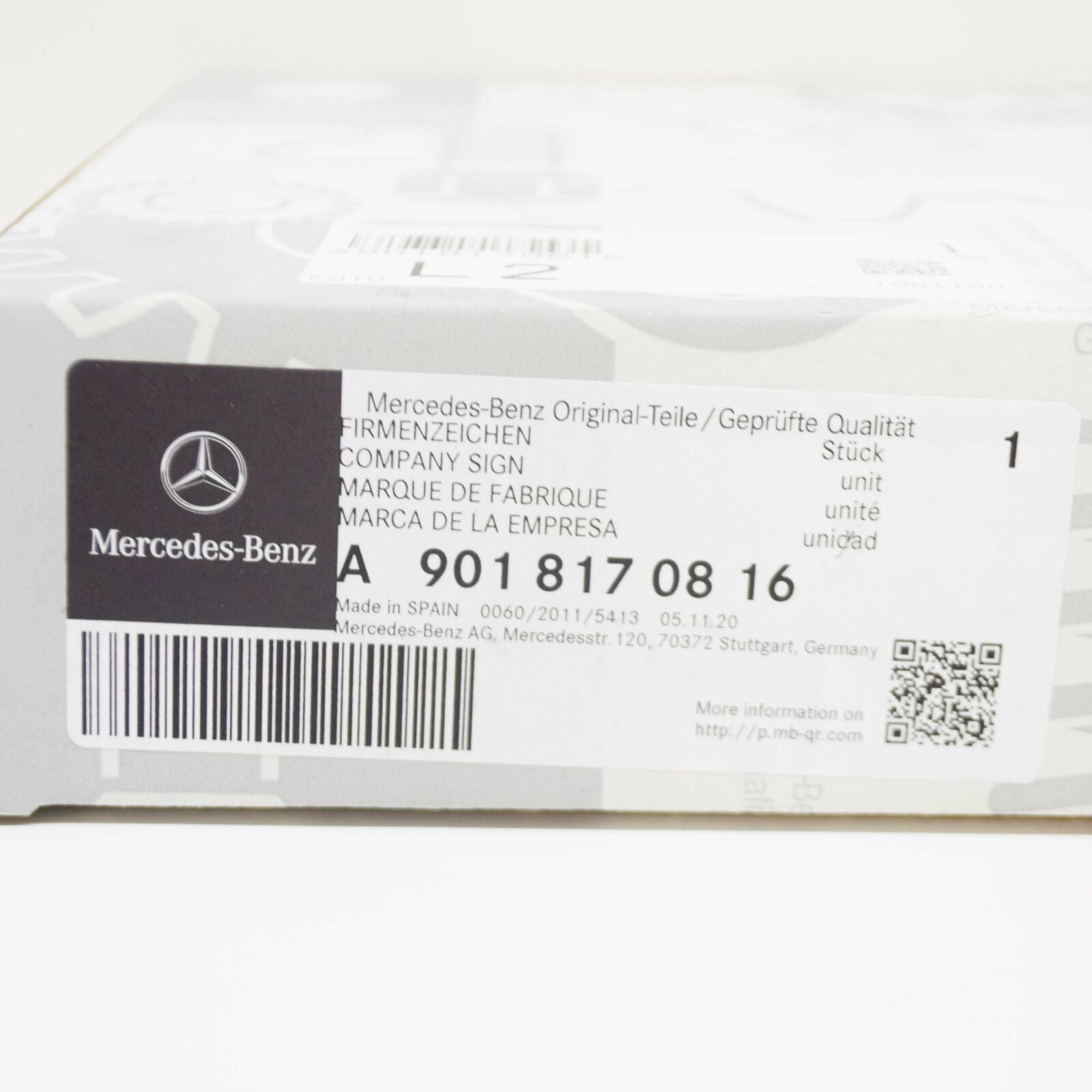 NEW MERCEDES-BENZ SPRINTER 903 FRONT GRILLE EMBLEM BADGE A9018170816 ORIGINAL