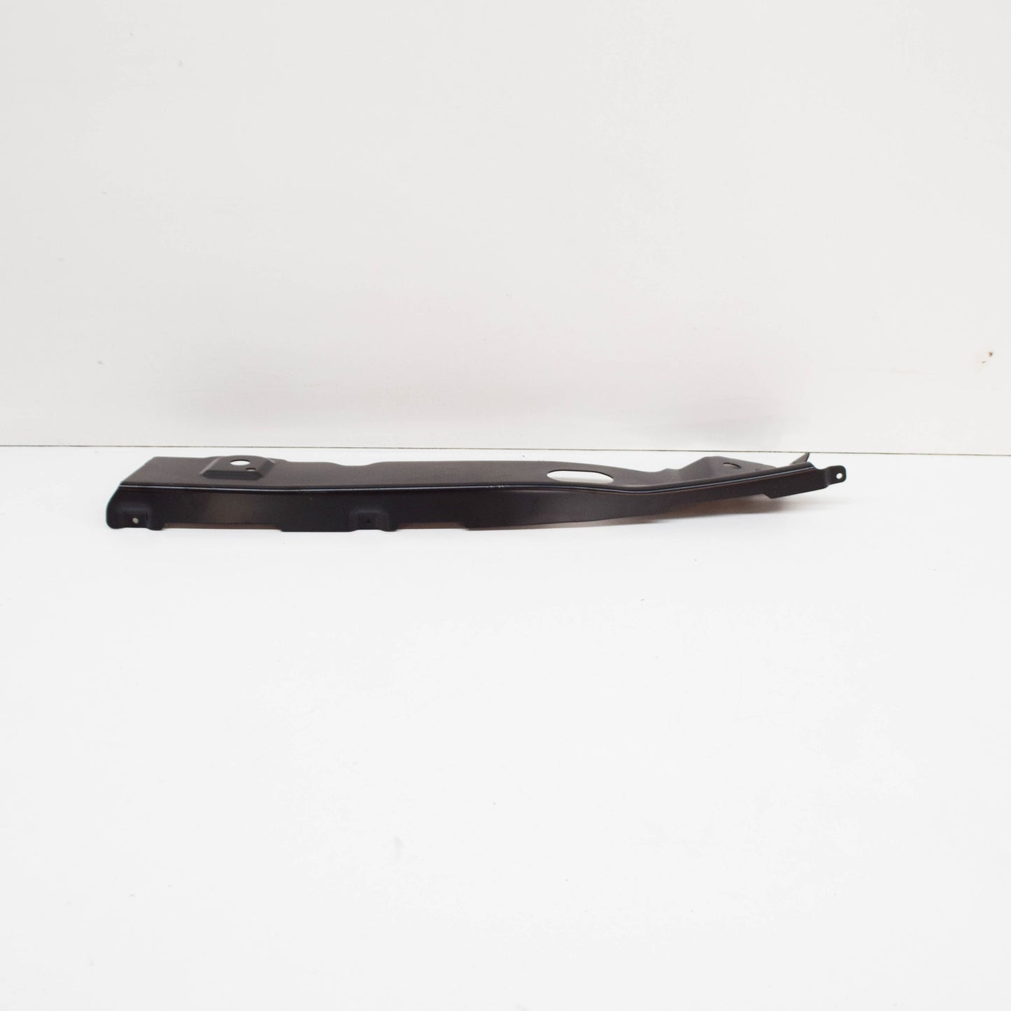 NEW AUDI A3 8V FRONT FENDER CENTER BRACKET LEFT 8V5821467B ORIGINAL