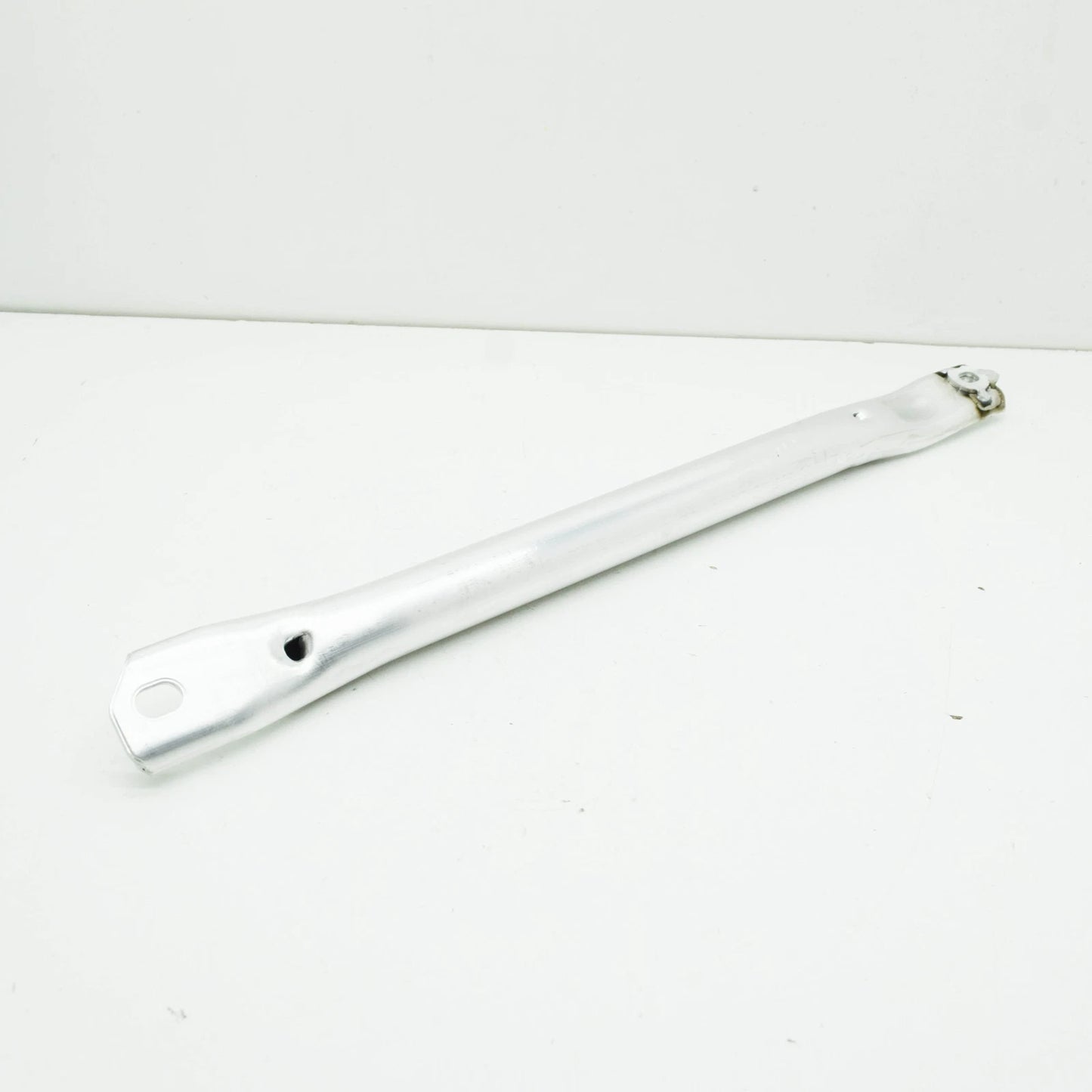 NEW BMW 6 GRAN TURISMO G32 FRONT END BODY BRACE 51617377837 ORIGINAL