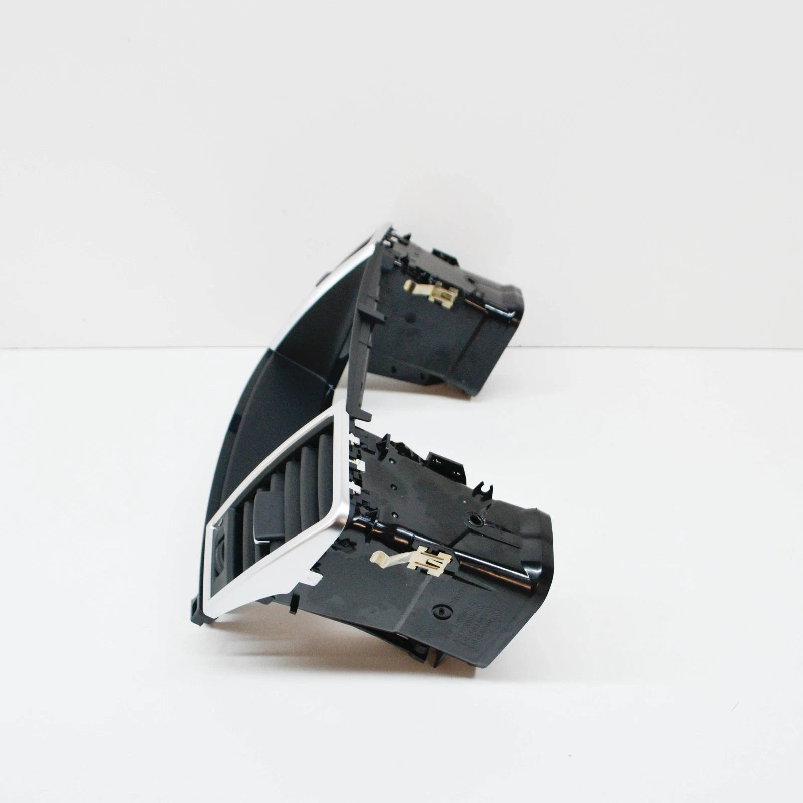 NEW MERCEDES-BENZ GL X166 DASHBOARD CENTER AIR VENT A16683063012A17 ORIGINAL