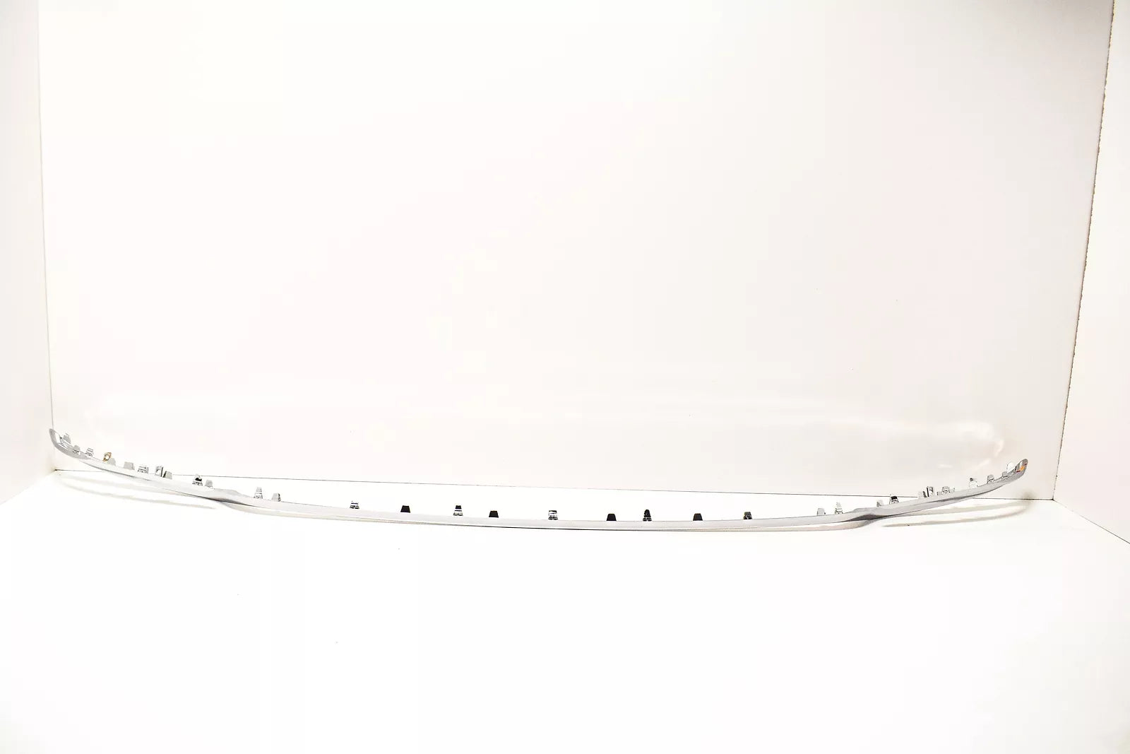 NEW MB C W205 REAR BUMPER CHROME TRIM A2058851621 ORIGINAL