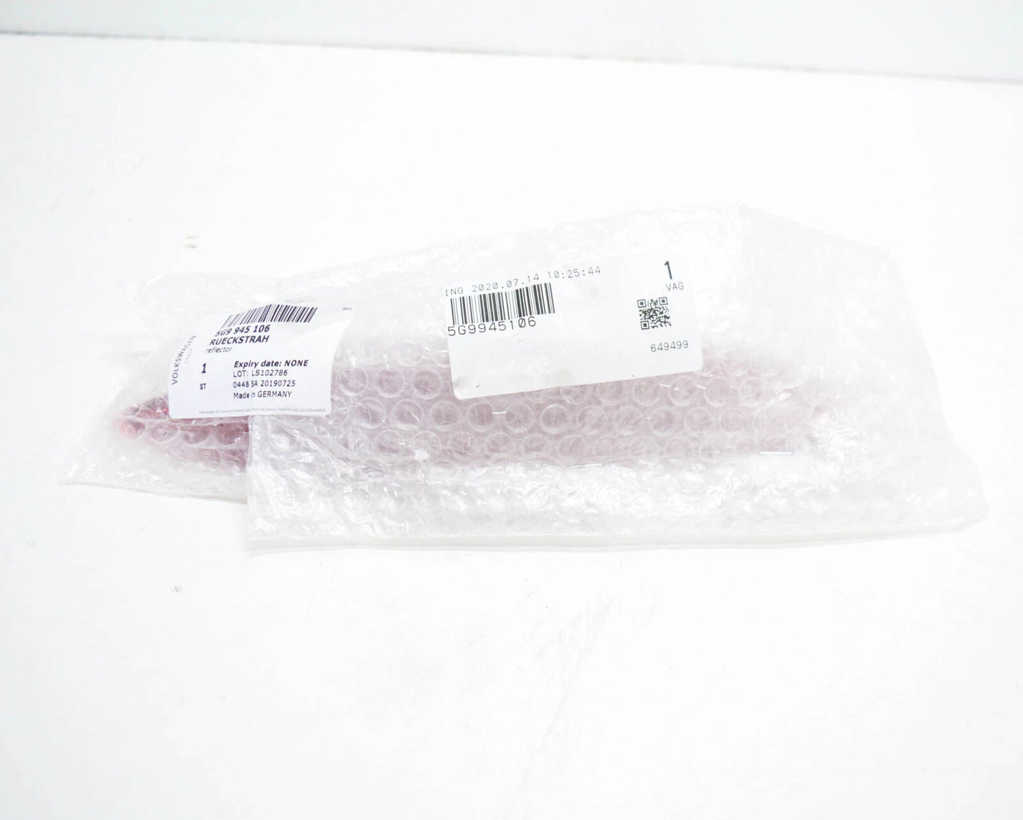 NEW VOLKSWAGEN GOLF MK7 REAR BUMPER RIGHT REFLECTOR 5G9945106B