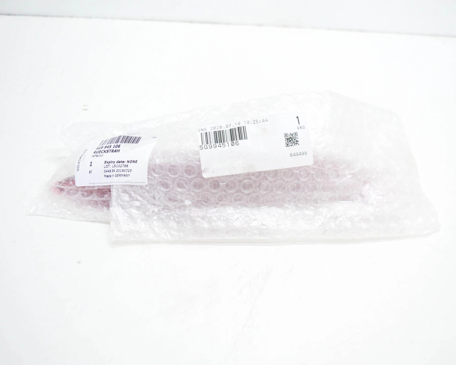 NEW VOLKSWAGEN GOLF MK7 REAR BUMPER RIGHT REFLECTOR 5G9945106B