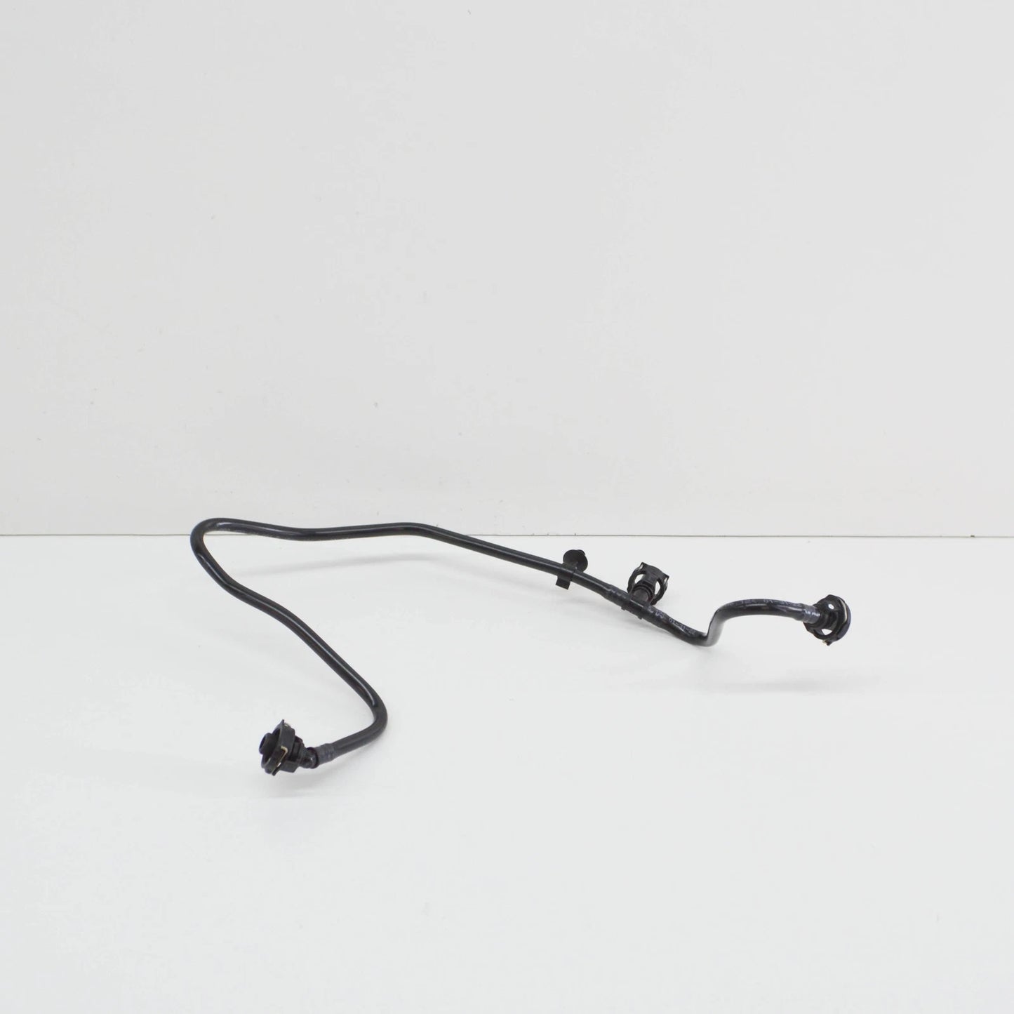 NEW VW TOUAREG CR ENGINE RESERVOIR BREATHER LINE 4M0121081F ORIGINAL