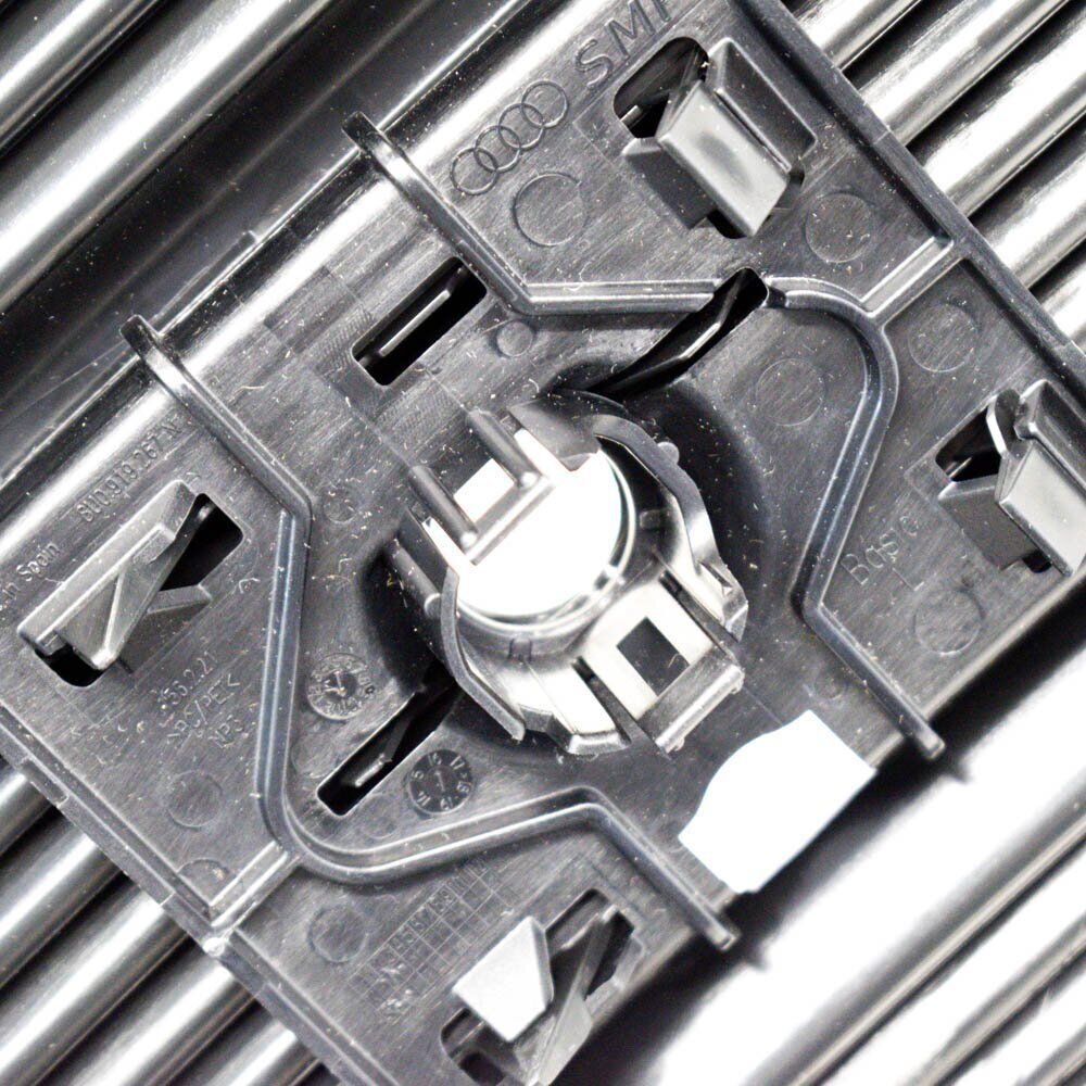 NEW AUDI Q3 8U FRONT LEFT BUMPER GRILL 8U0807681Q4U8 ORIGINAL