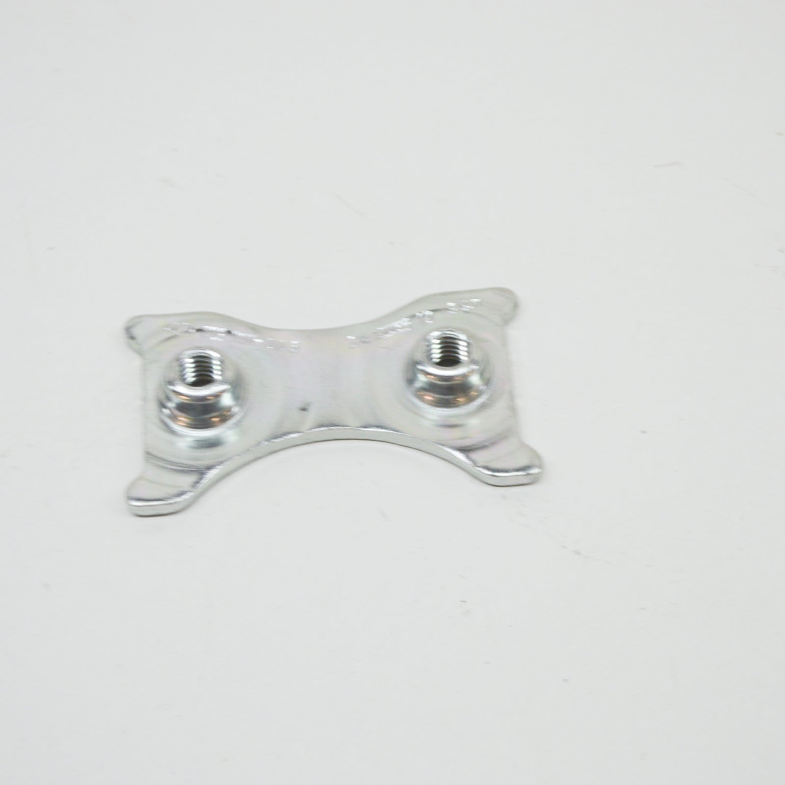 new mb s w222 front lock striker to b-pillar plate a2047230111 original