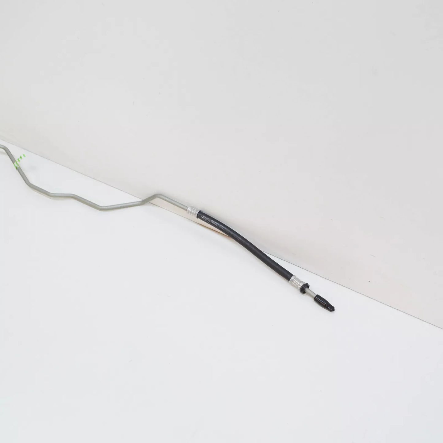 NEW MERCEDES-BENZ R W251 TRANSMISSION OIL COOLER HOSE A2515002072 ORIGINAL