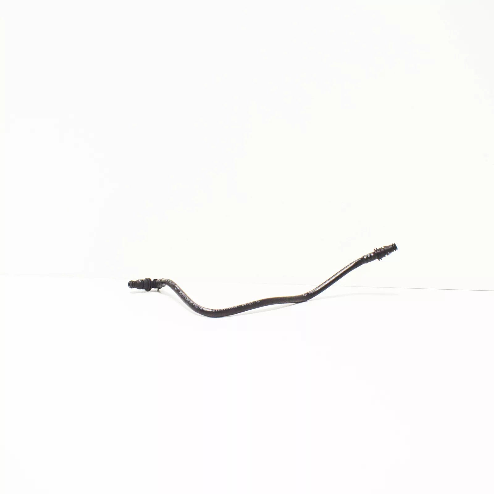 NEW MB E-CLASS W211 COOLANT BREATHER PIPE A2115010925 5.5 PETROL 350KW